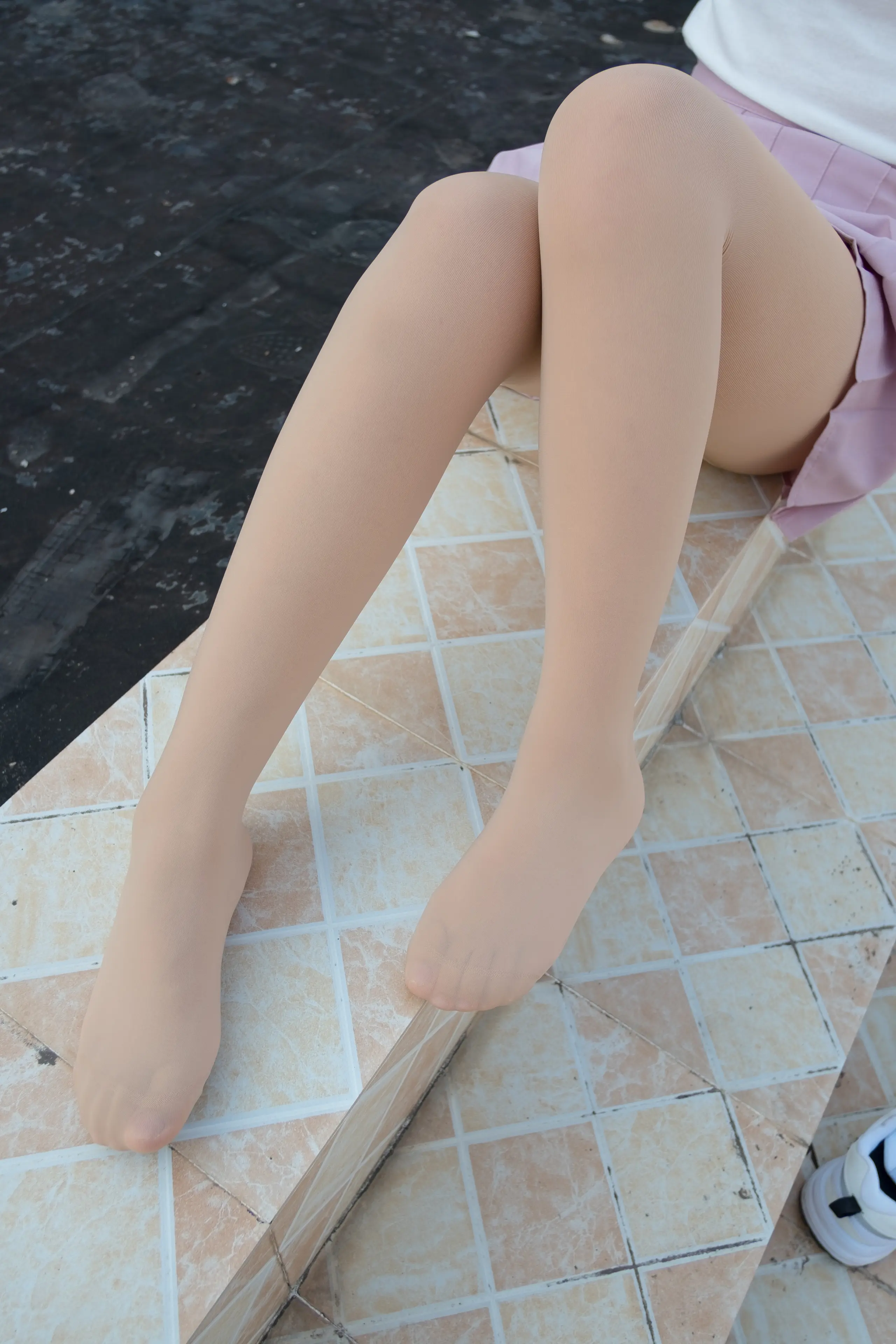 森萝财团 R15 肉丝大胸妹 [96P]