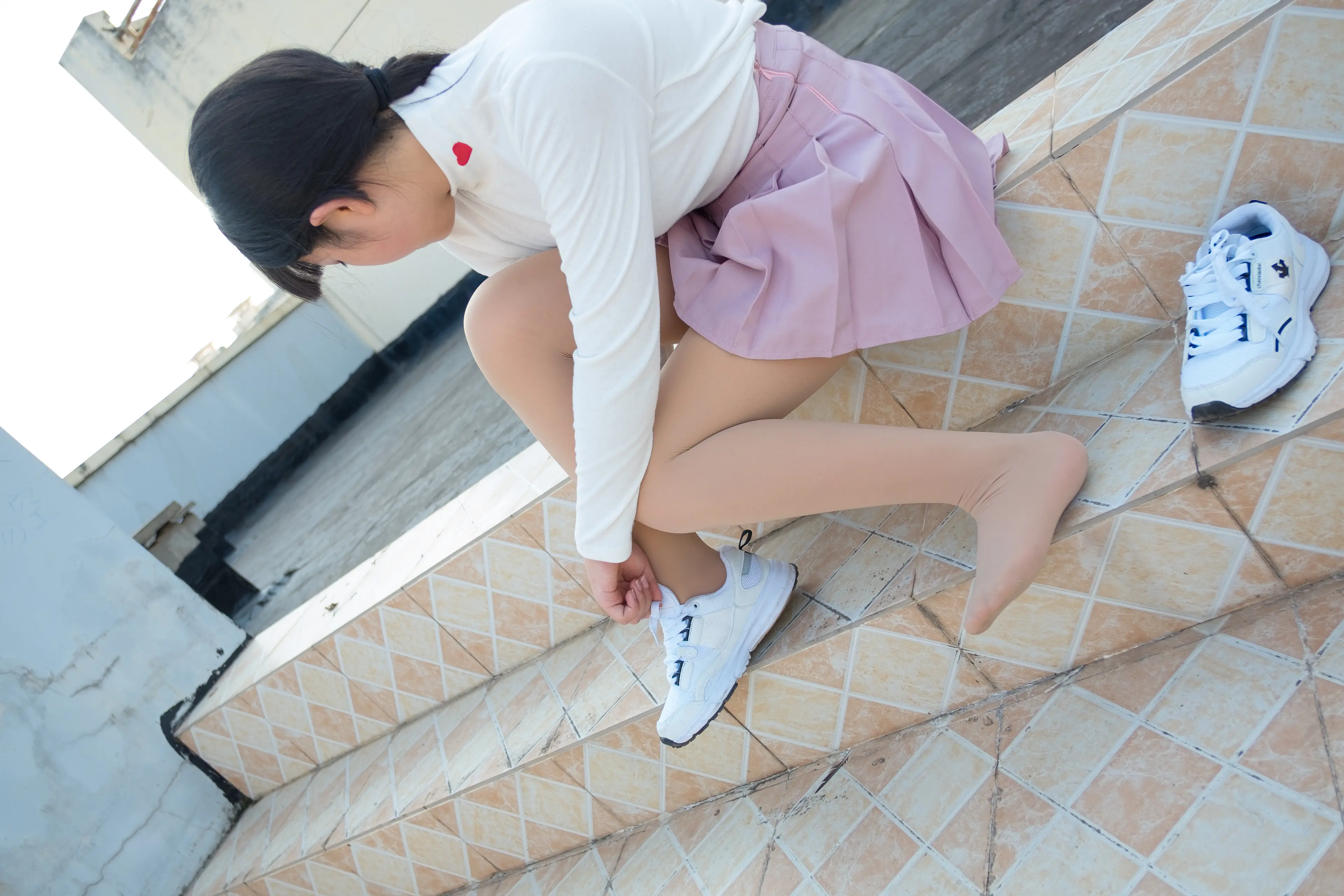 森萝财团 R15 肉丝大胸妹 [96P]