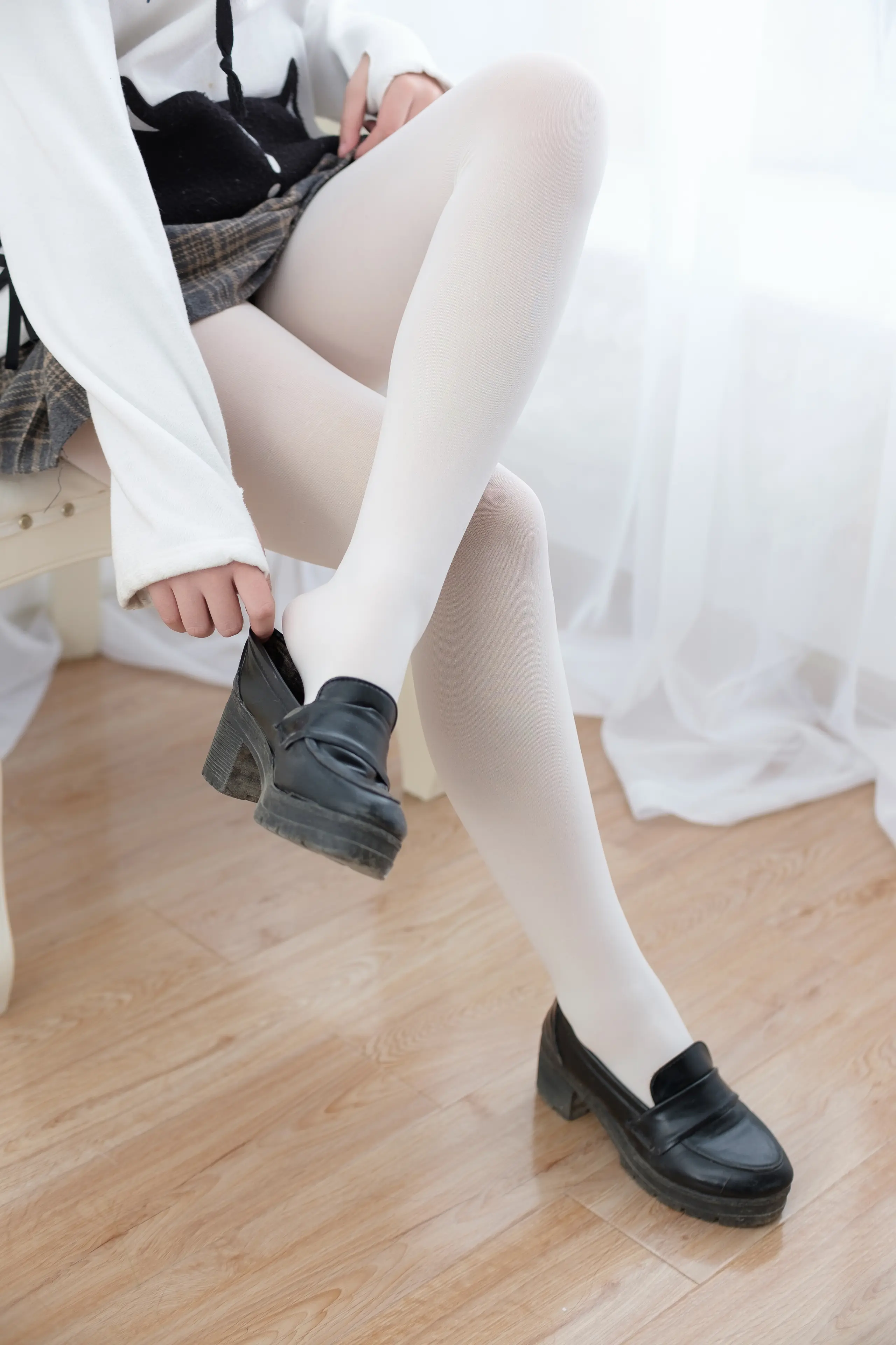 森萝财团 R15 黑白少女 [77P]