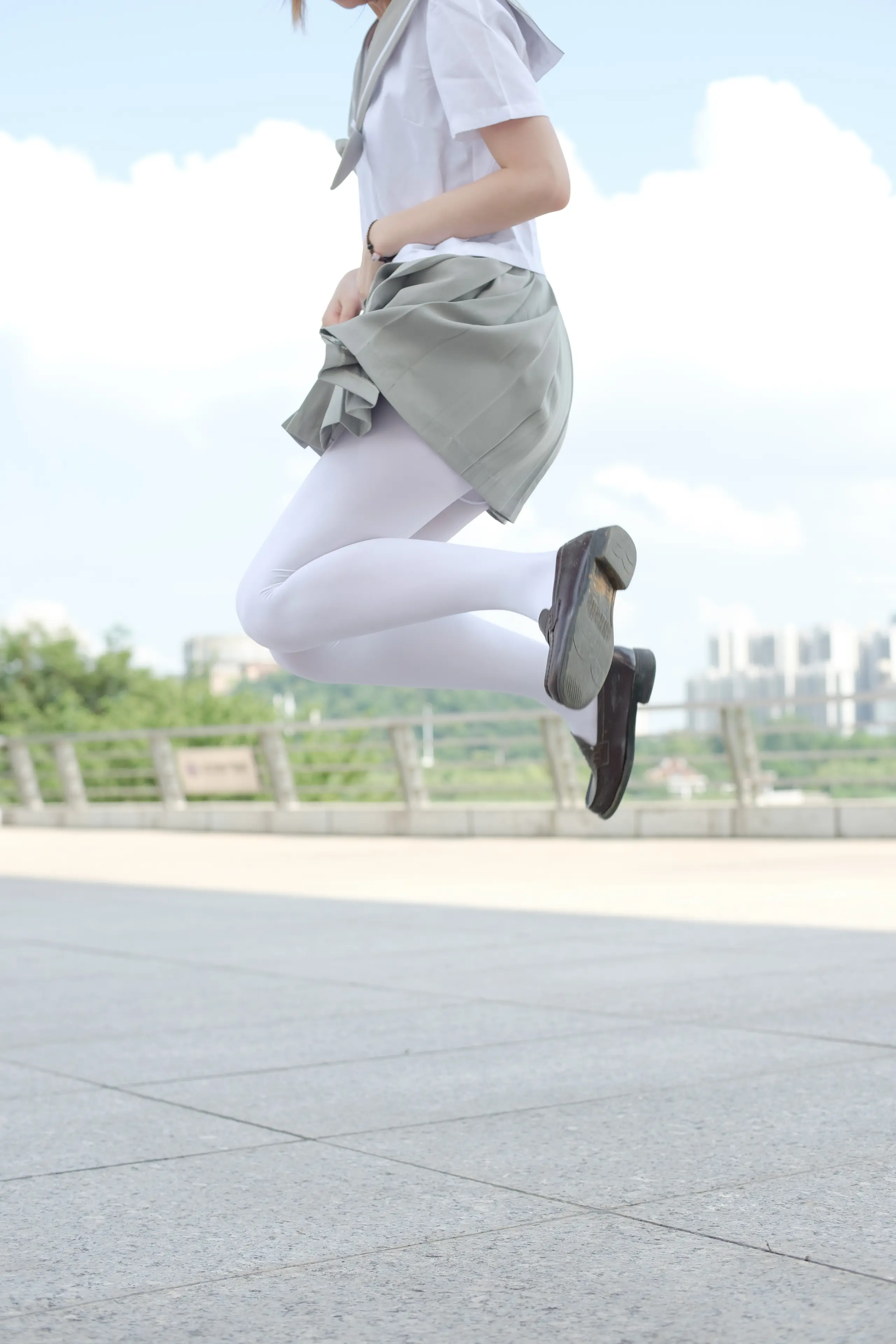 森萝财团 R15 JK白丝户外 [79P]