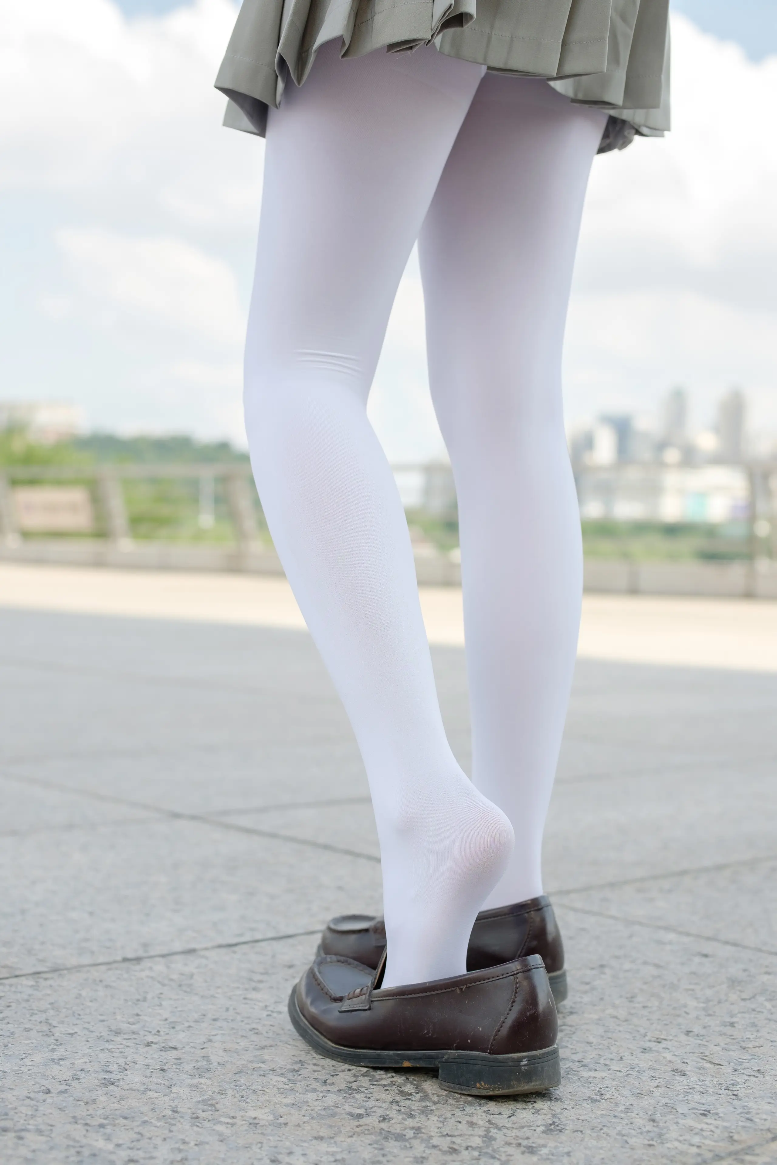 森萝财团 R15 JK白丝户外 [79P]