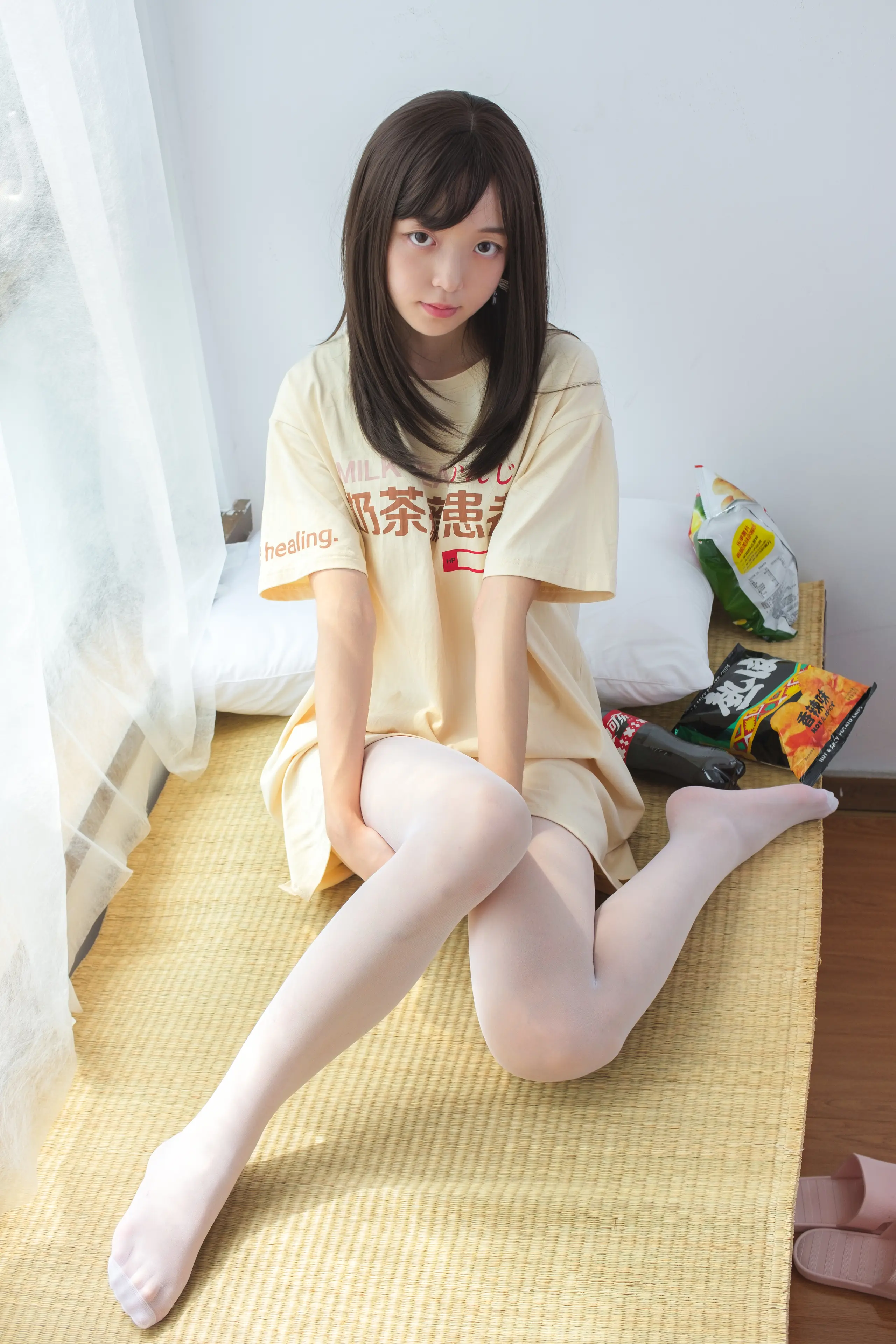 森萝财团 SSR 凉席上的白丝美足少女 [88P]