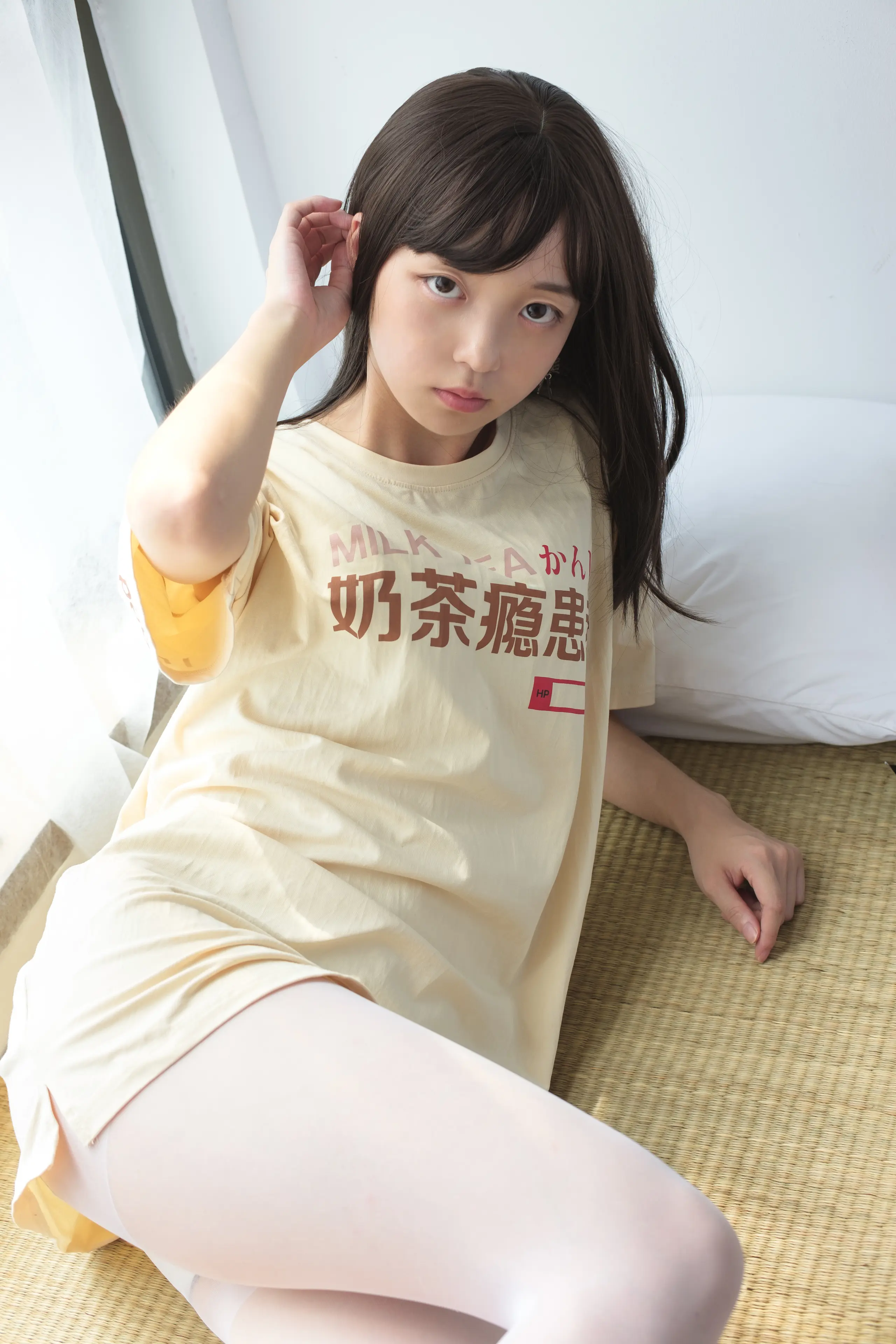 森萝财团 SSR 凉席上的白丝美足少女 [88P]