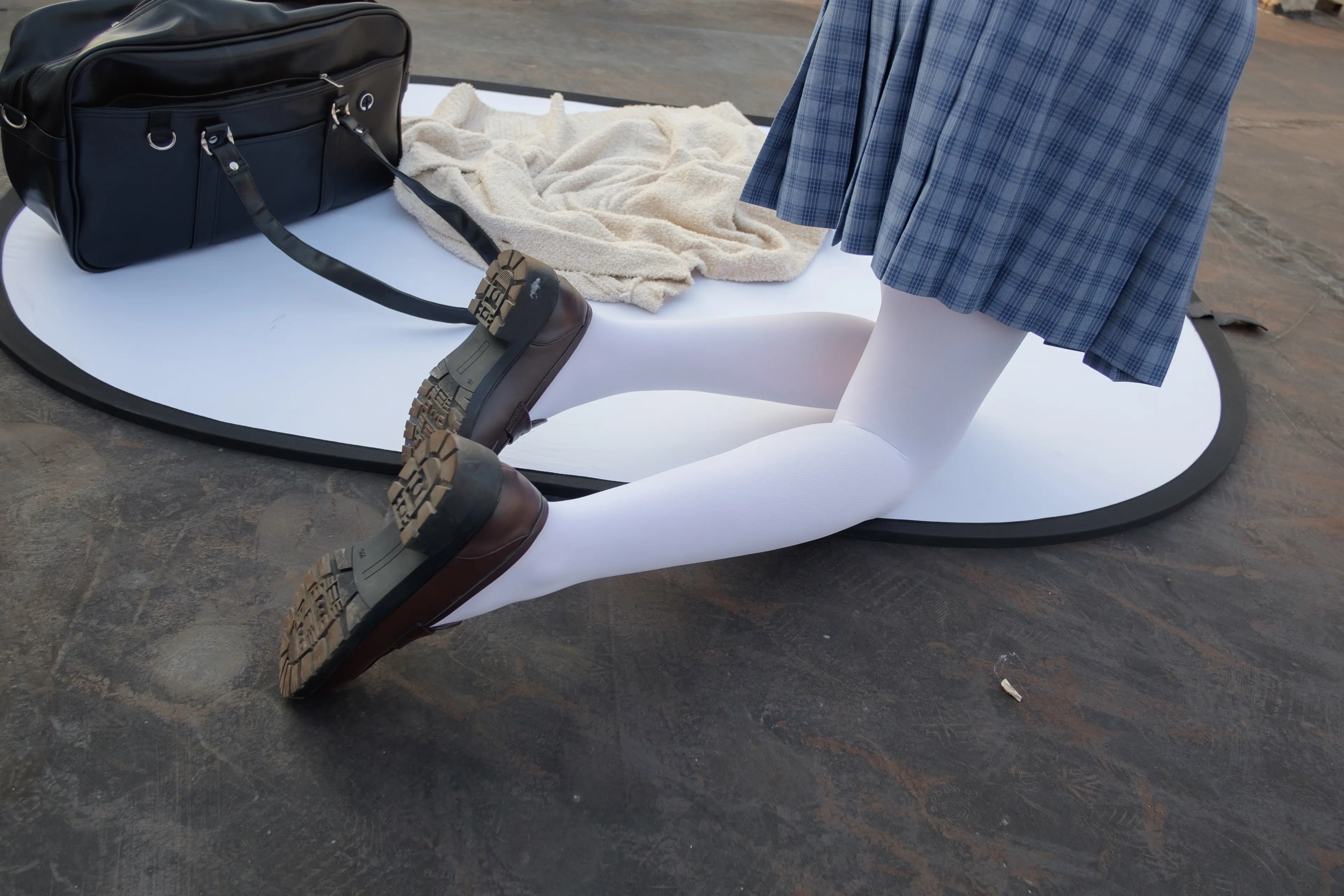 森萝财团 SSR 天台上的白丝 [74P]