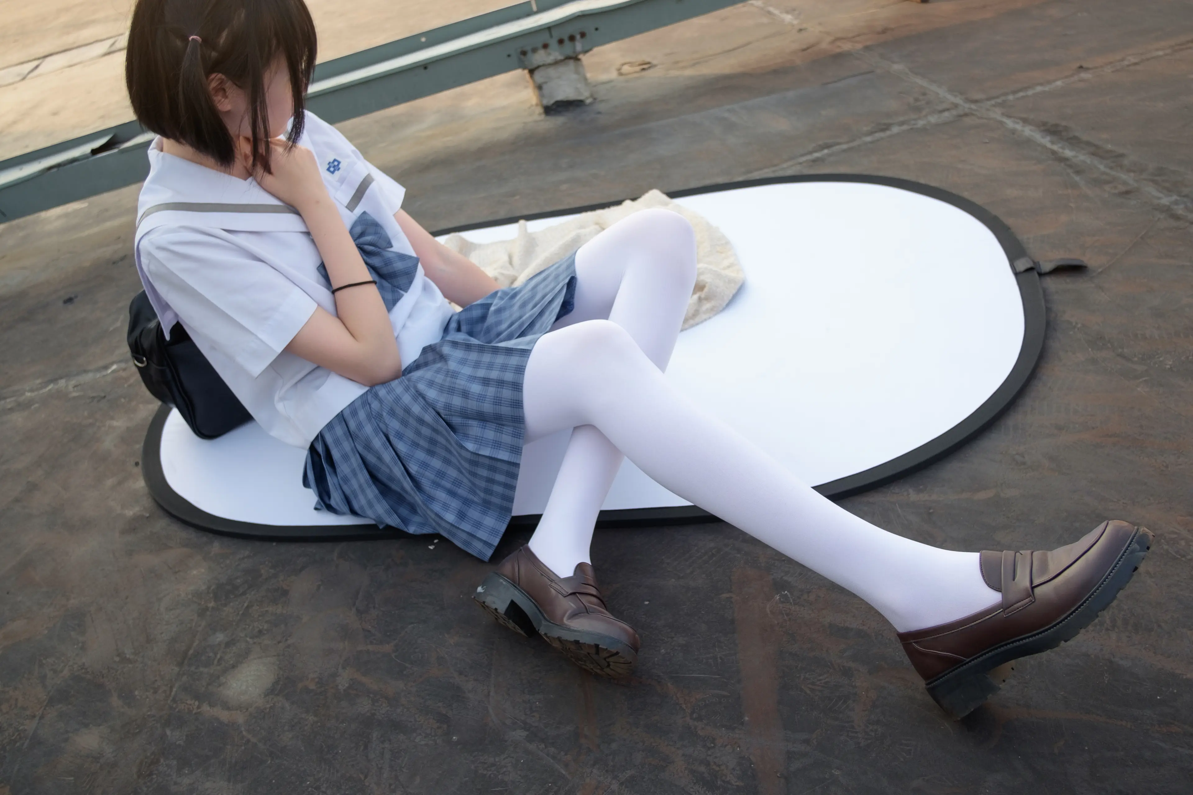 森萝财团 SSR 天台上的白丝 [74P]