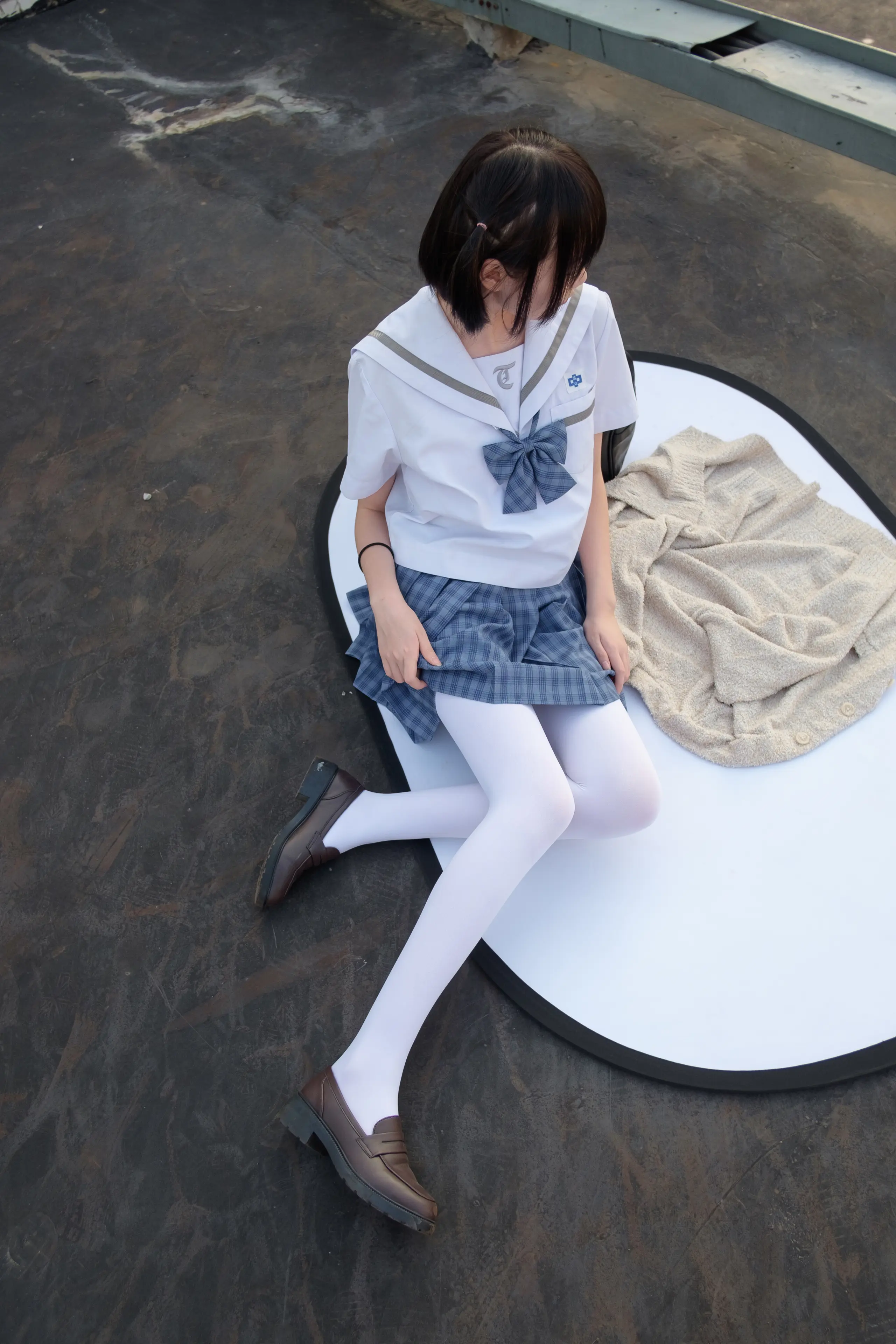 森萝财团 SSR 天台上的白丝 [74P]