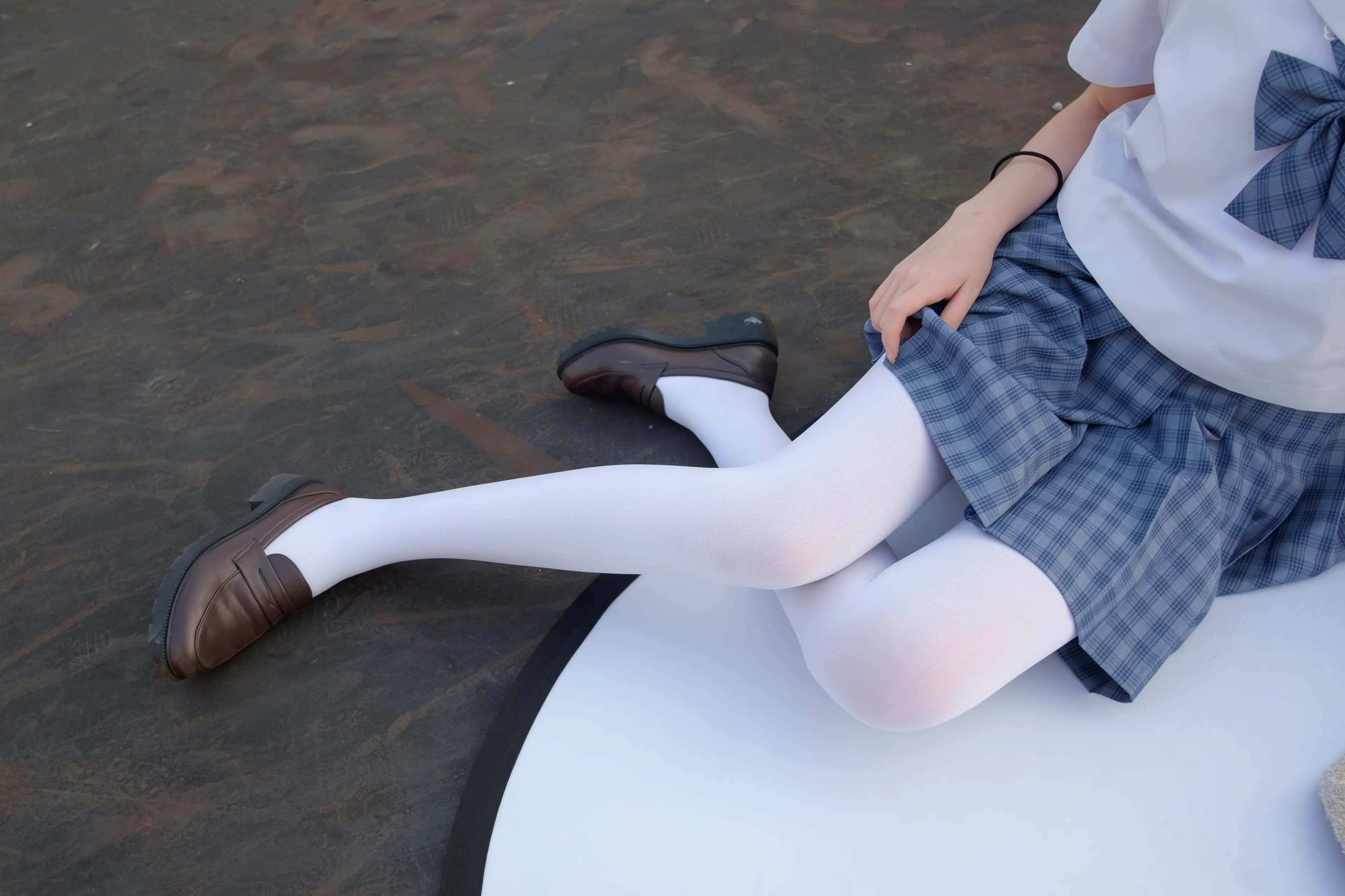 森萝财团 SSR 天台上的白丝 [74P]