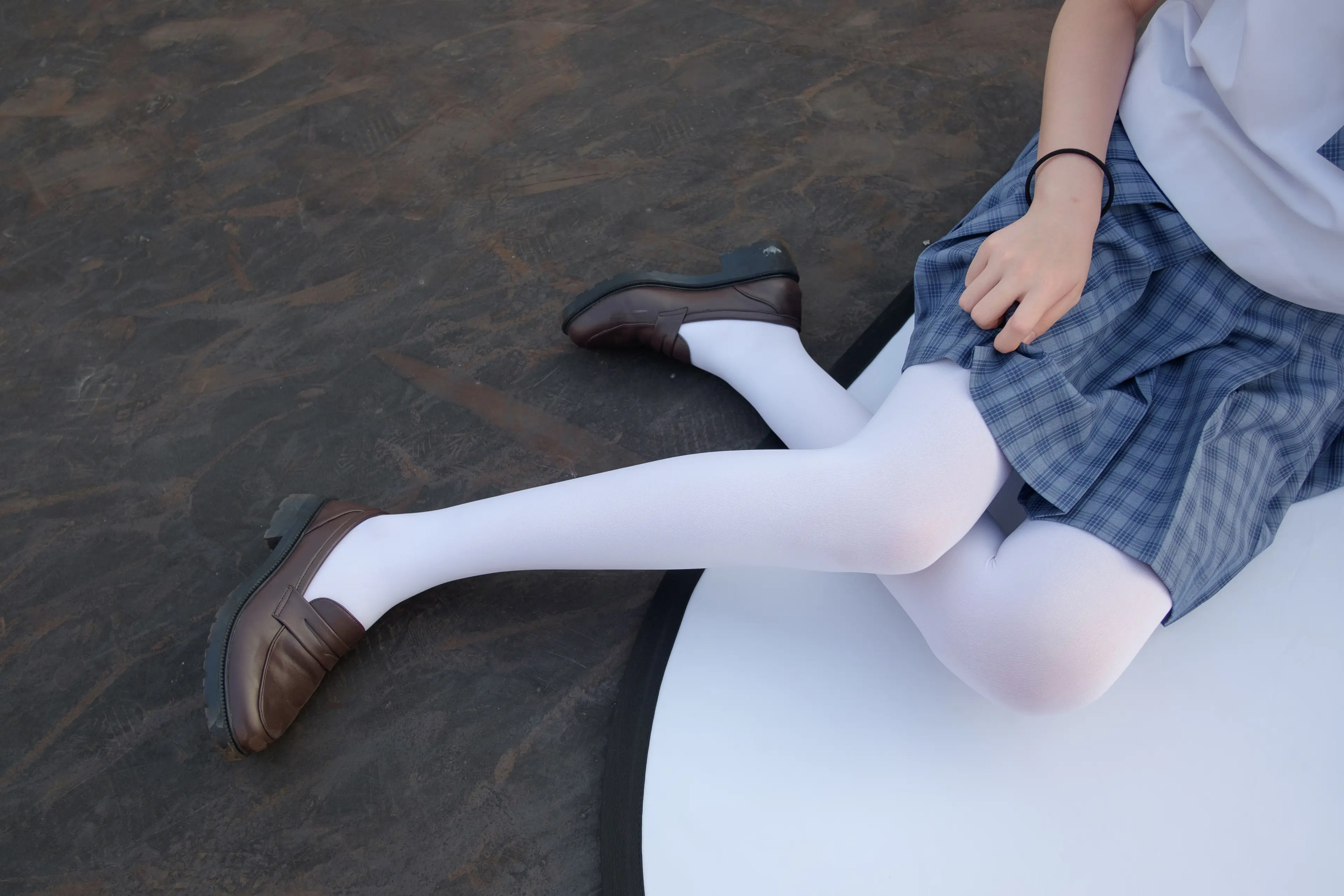 森萝财团 SSR 天台上的白丝 [74P]