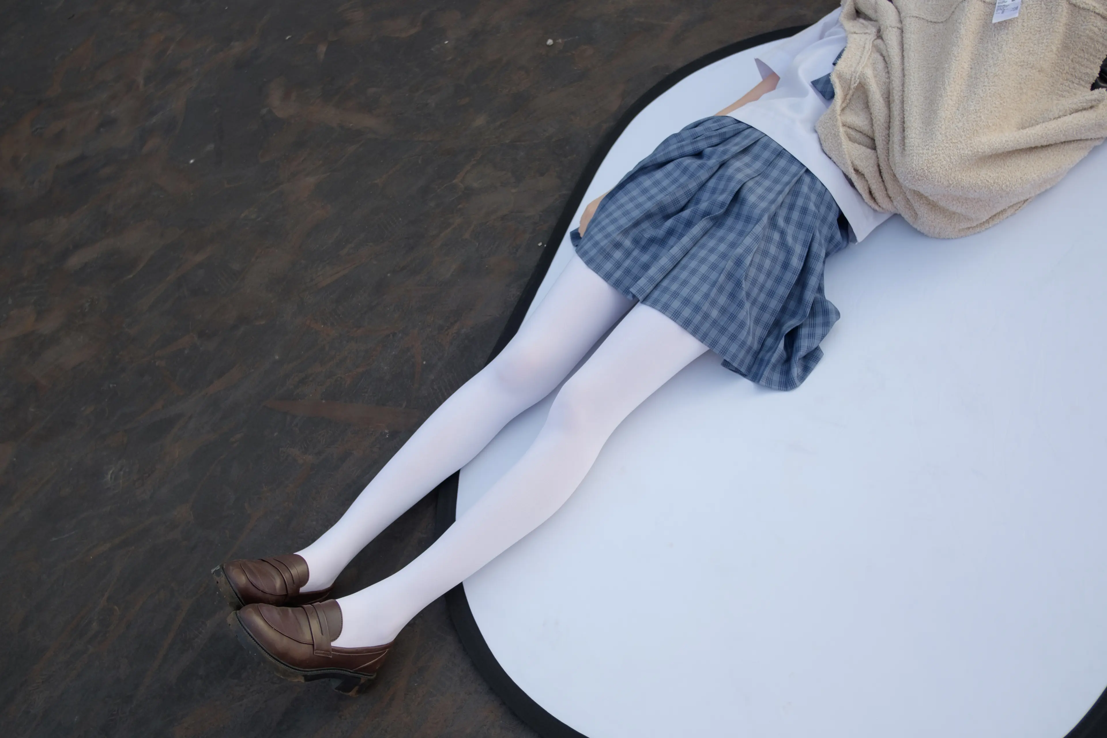 森萝财团 SSR 天台上的白丝 [74P]