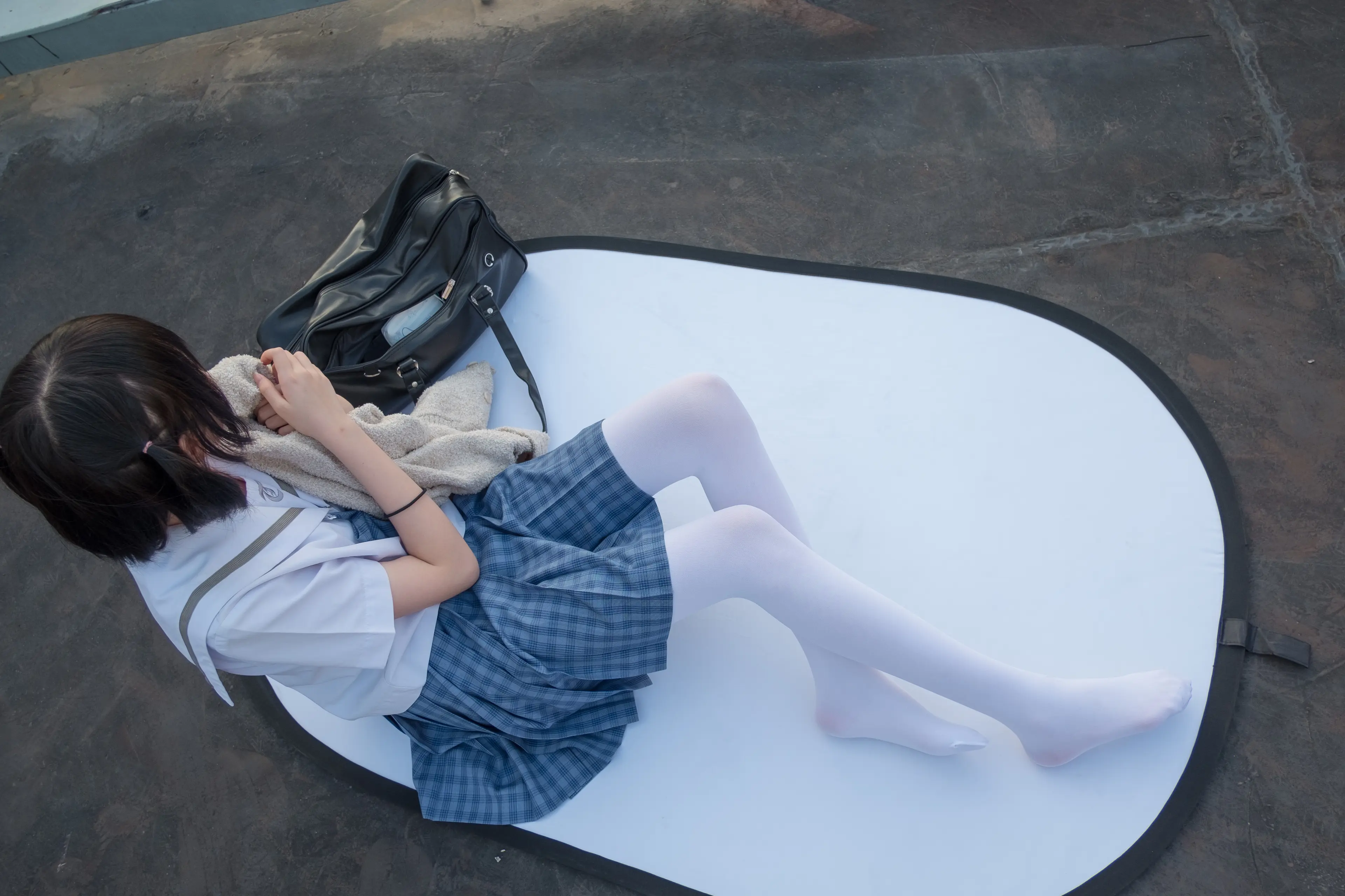 森萝财团 SSR 天台上的白丝 [74P]