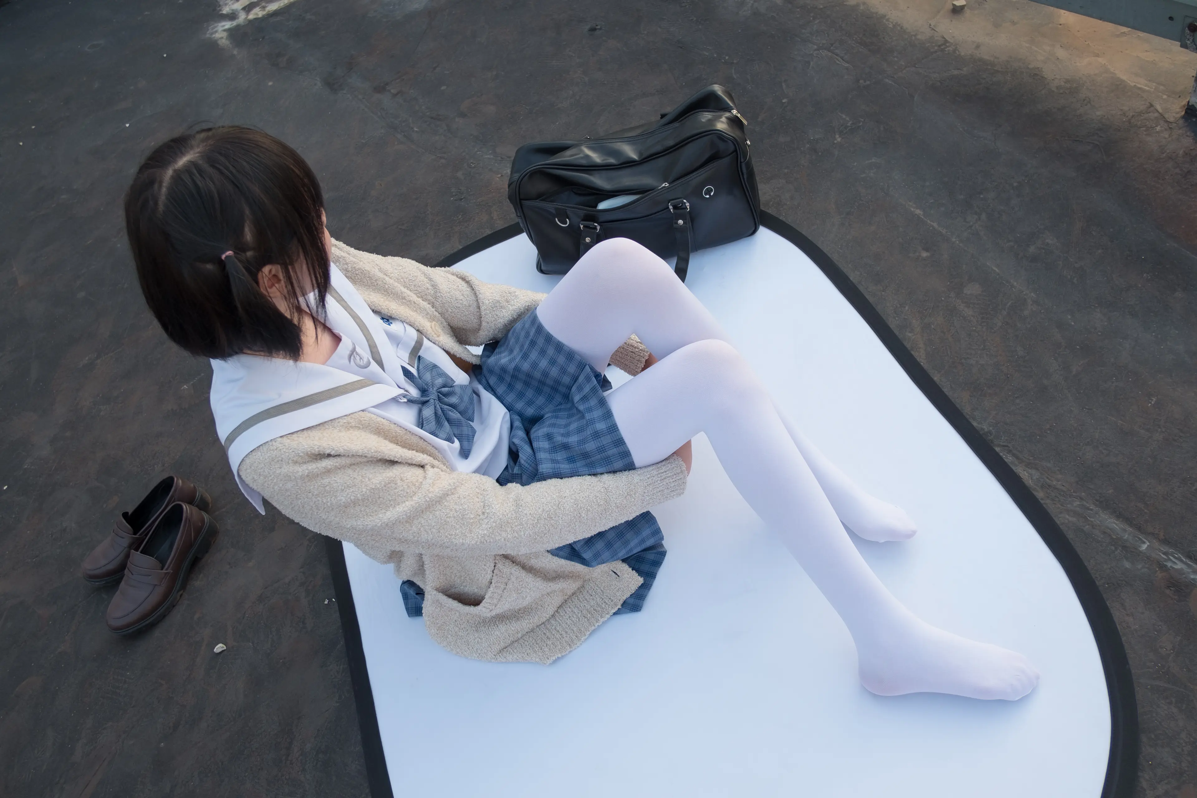 森萝财团 SSR 天台上的白丝 [74P]