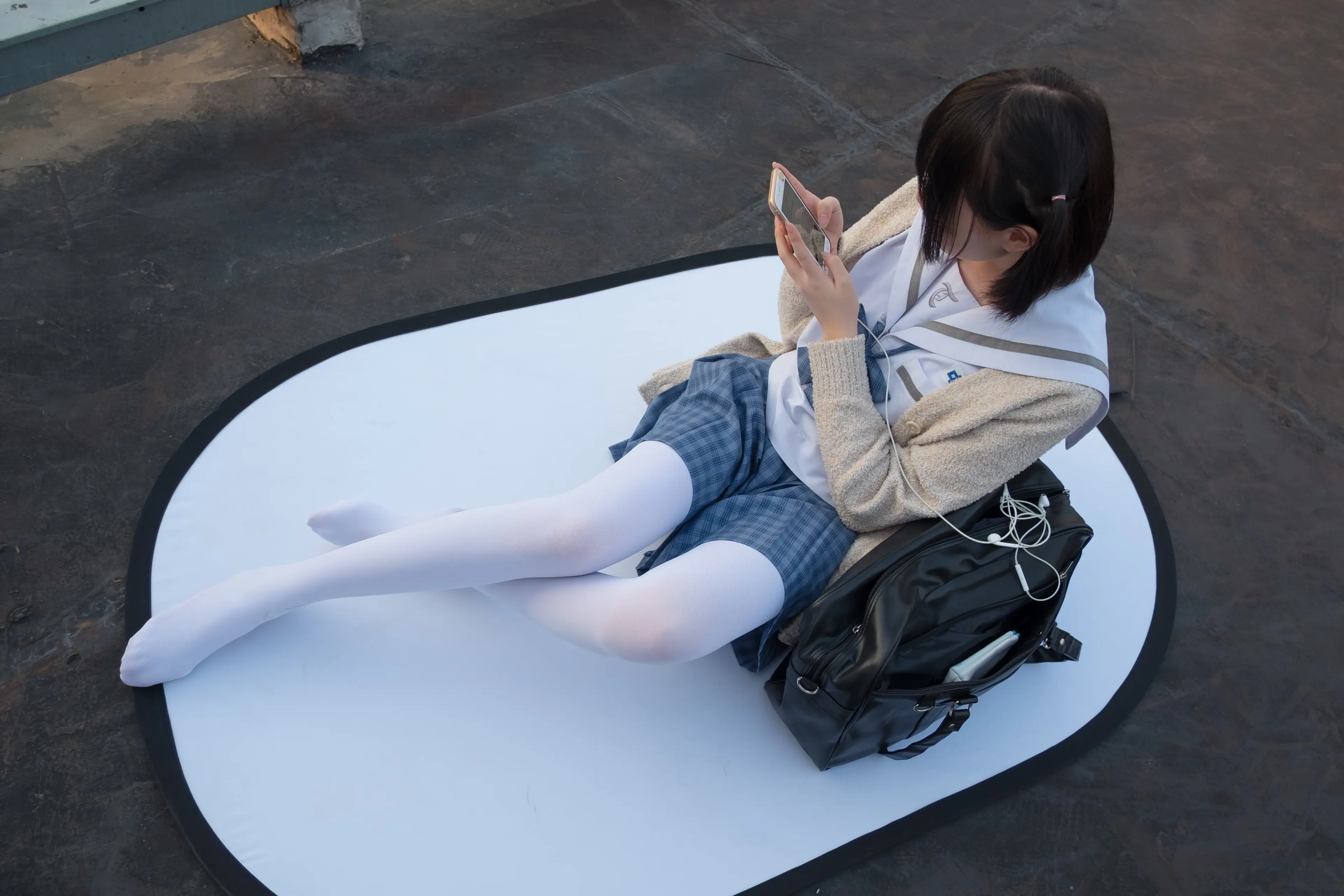 森萝财团 SSR 天台上的白丝 [74P]