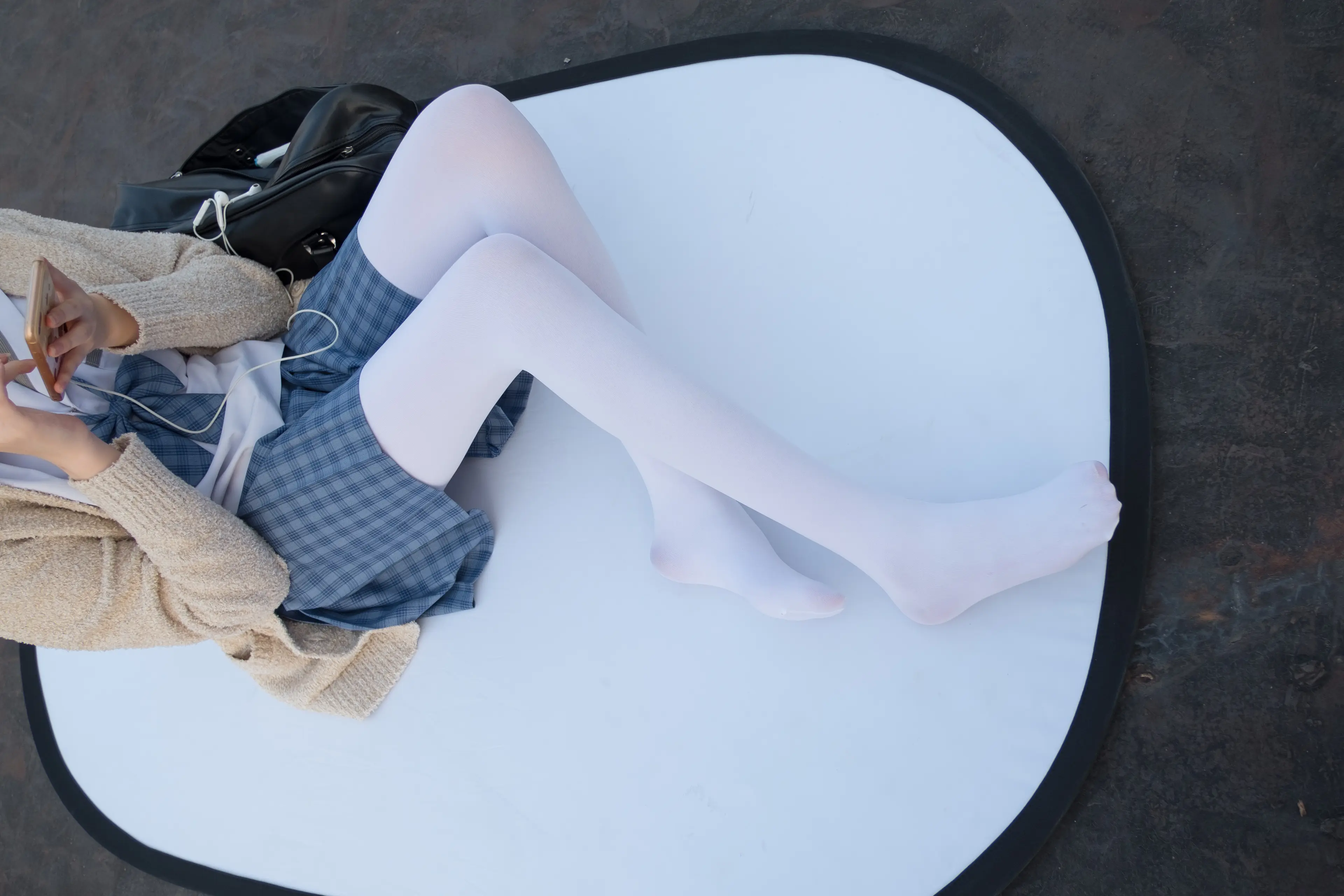 森萝财团 SSR 天台上的白丝 [74P]