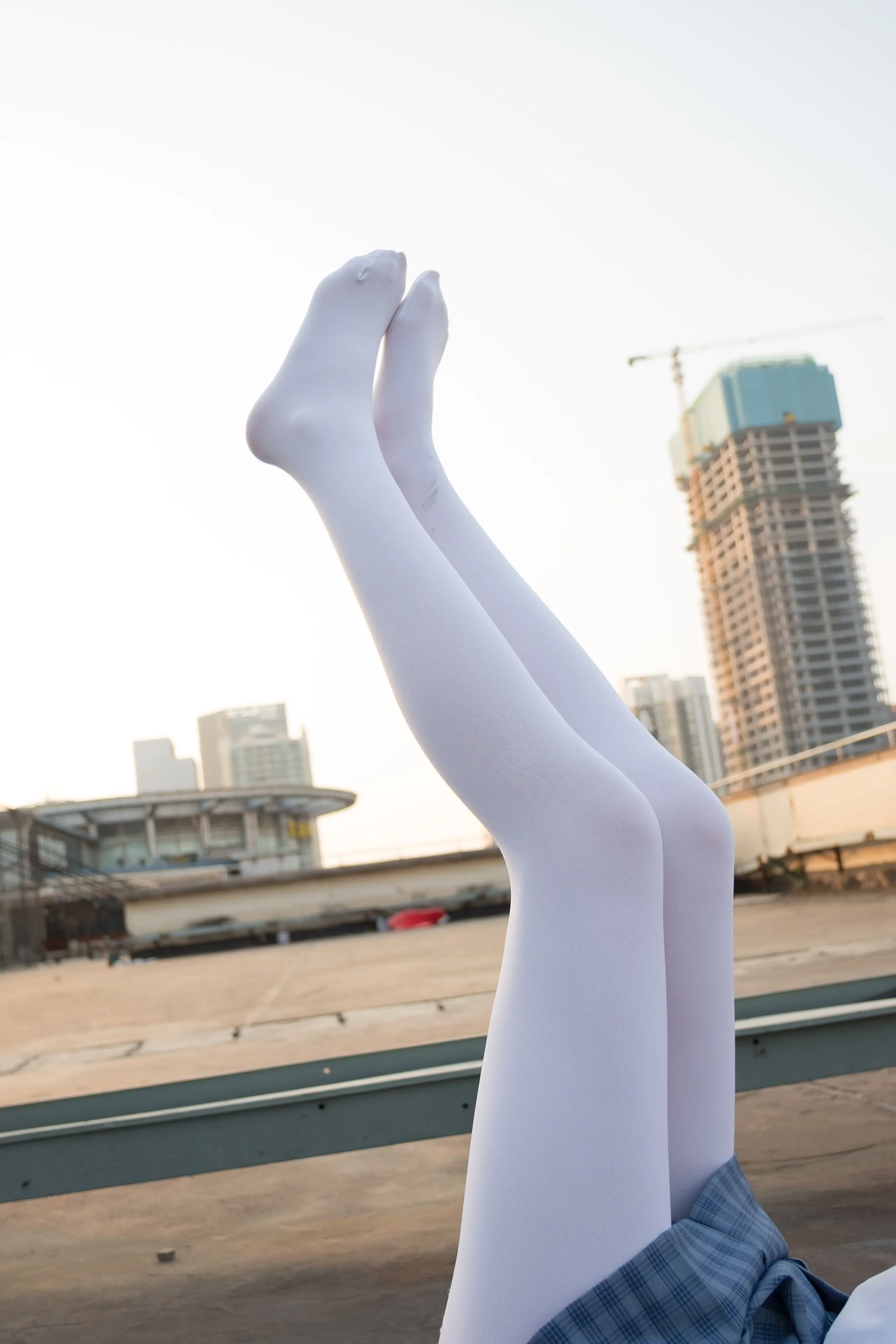 森萝财团 SSR 天台上的白丝 [74P]