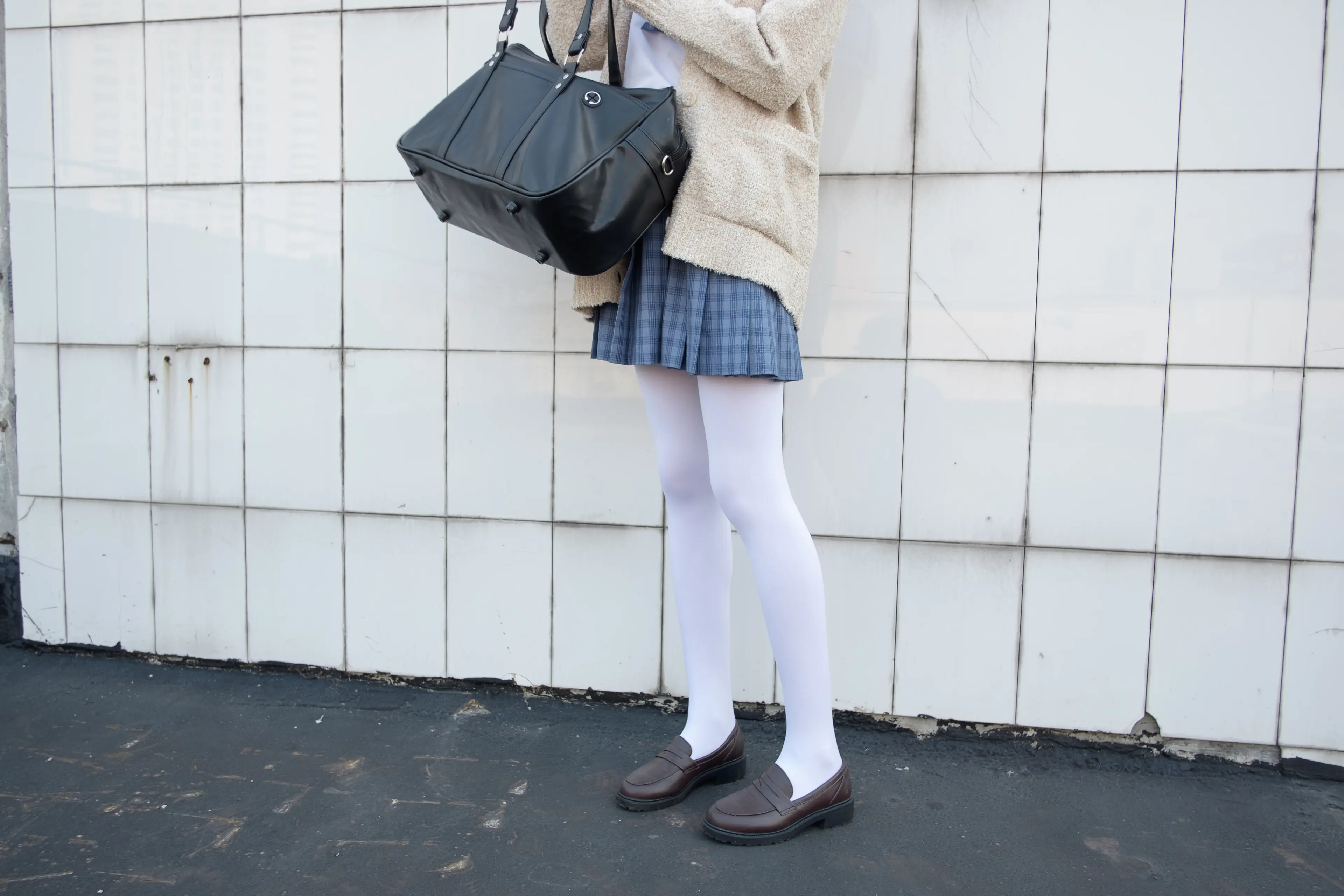 森萝财团 SSR 天台上的白丝 [74P]