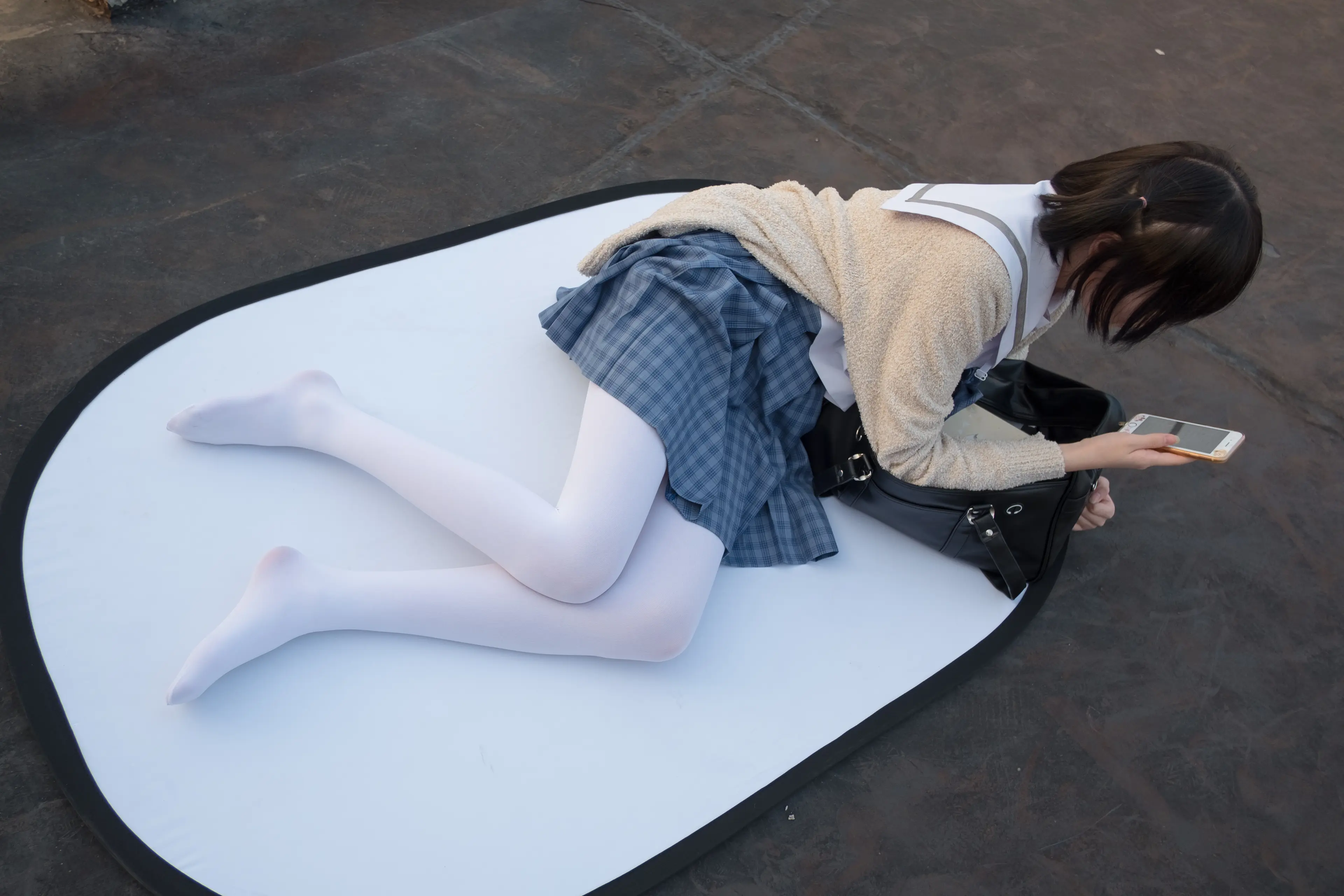 森萝财团 SSR 天台上的白丝 [74P]