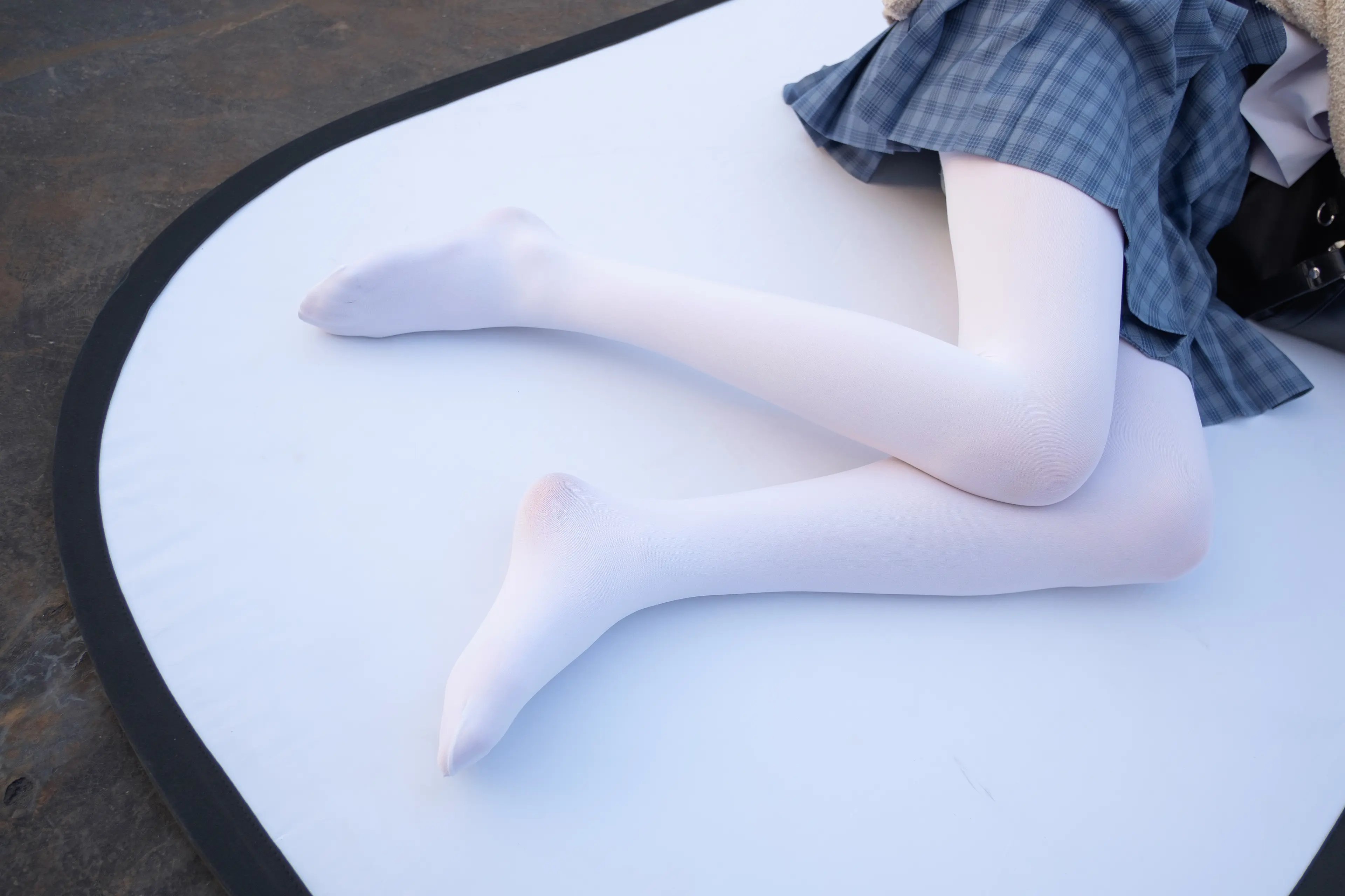 森萝财团 SSR 天台上的白丝 [74P]