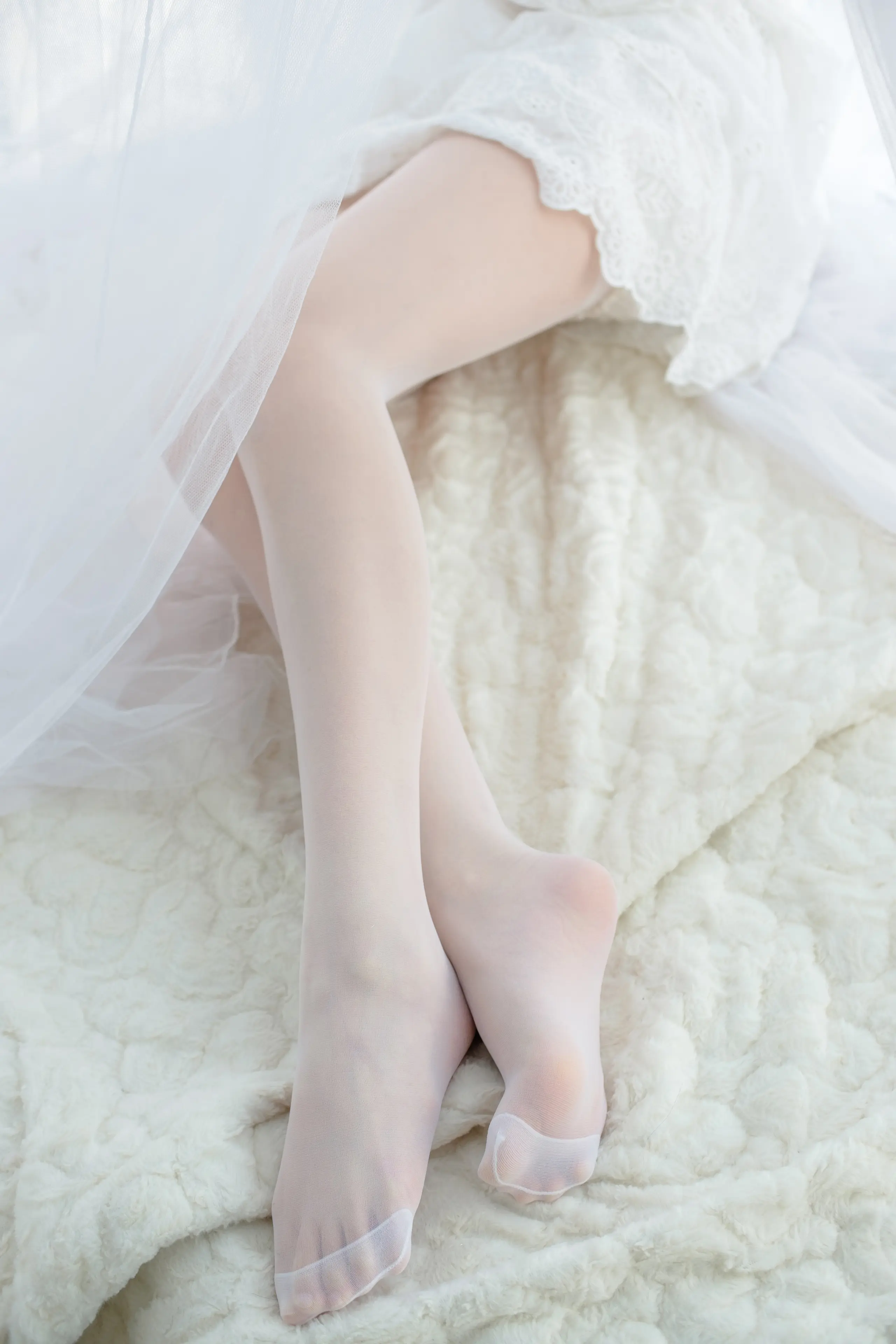 森萝财团 SSR 少女白色遐想 [161P]