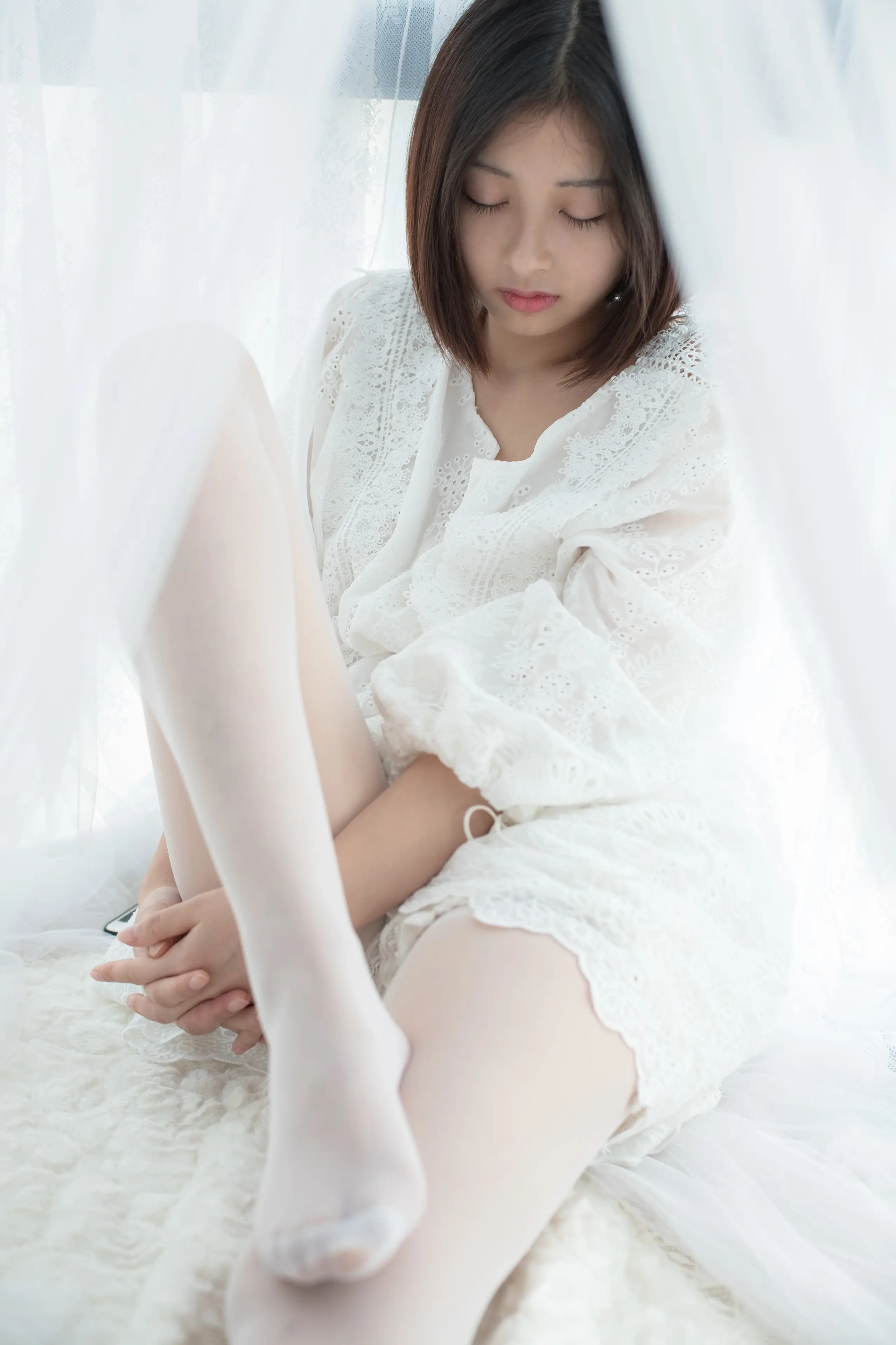 森萝财团 SSR 少女白色遐想 [161P]