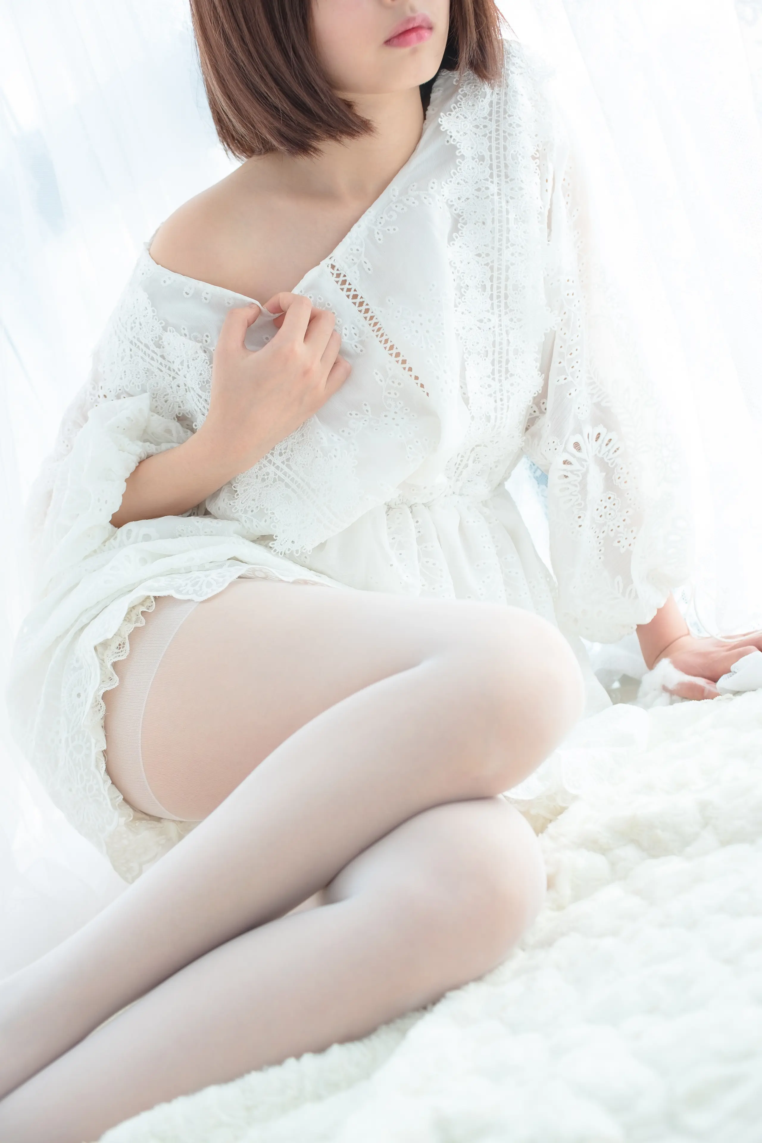 森萝财团 SSR 少女白色遐想 [161P]