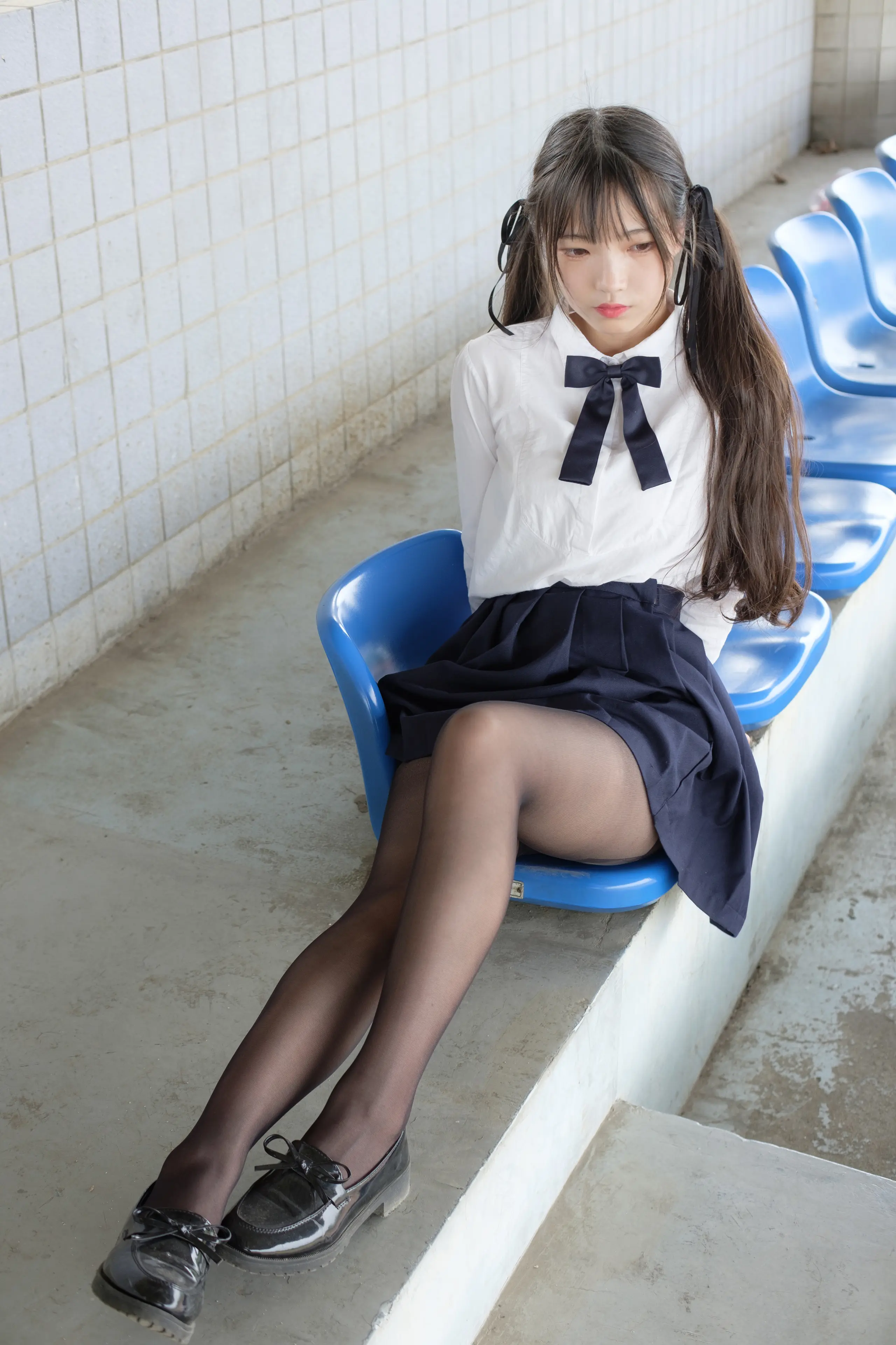 森萝财团 SSR 户外黑丝学妹 [83P]