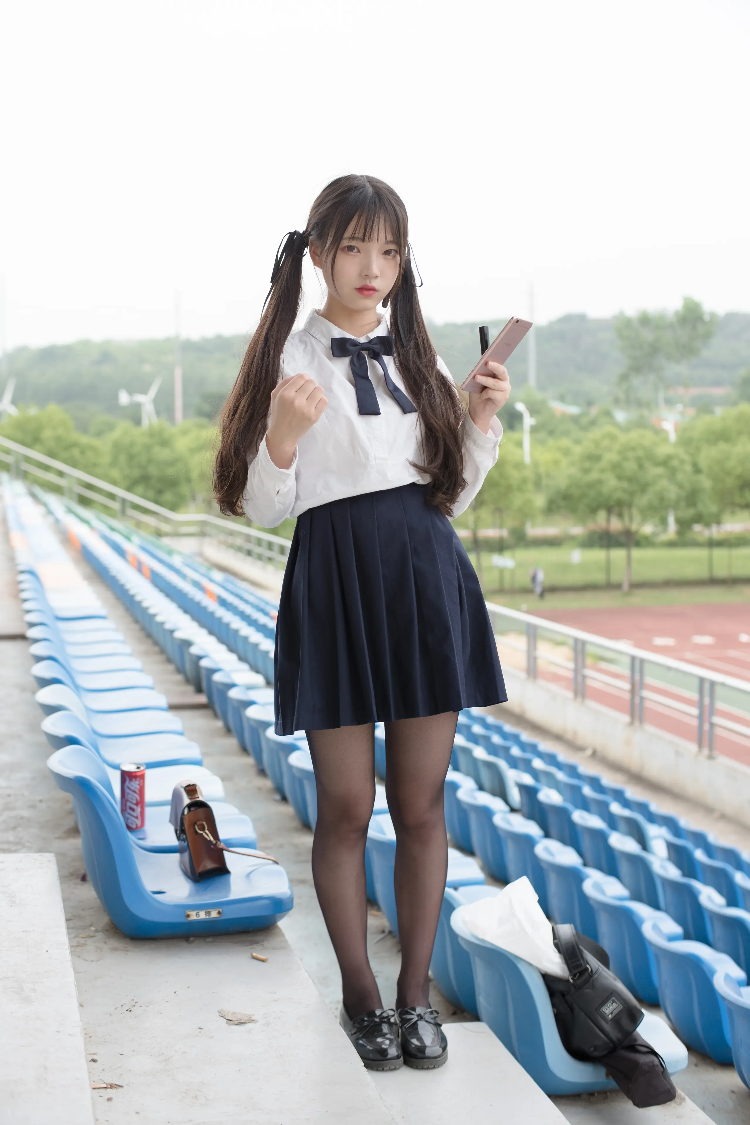 森萝财团 SSR 户外黑丝学妹 [83P]