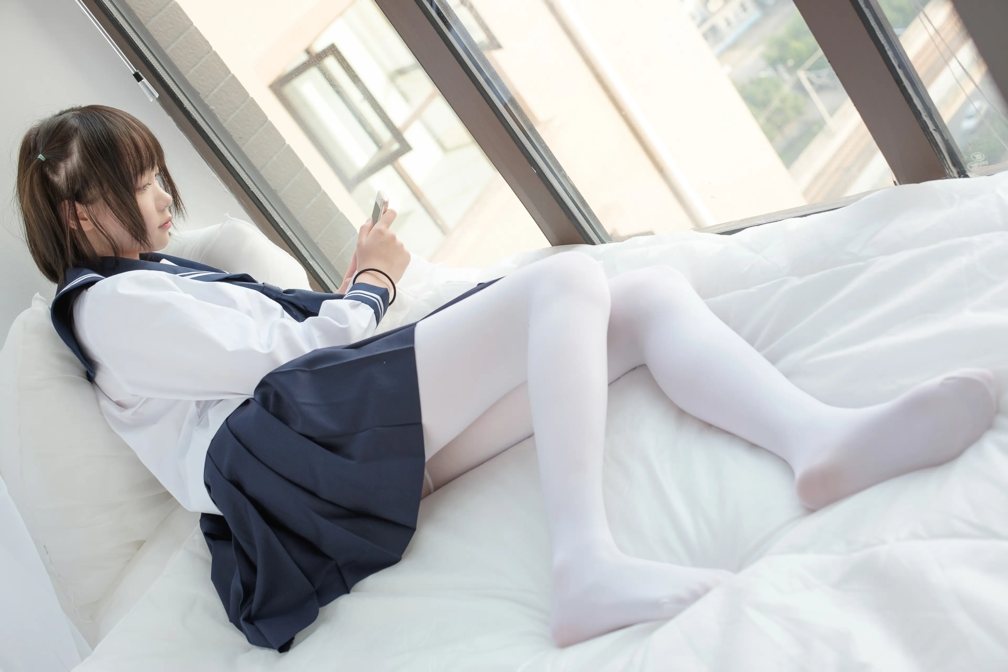 森萝财团 SSR 白丝水手服 [75P]