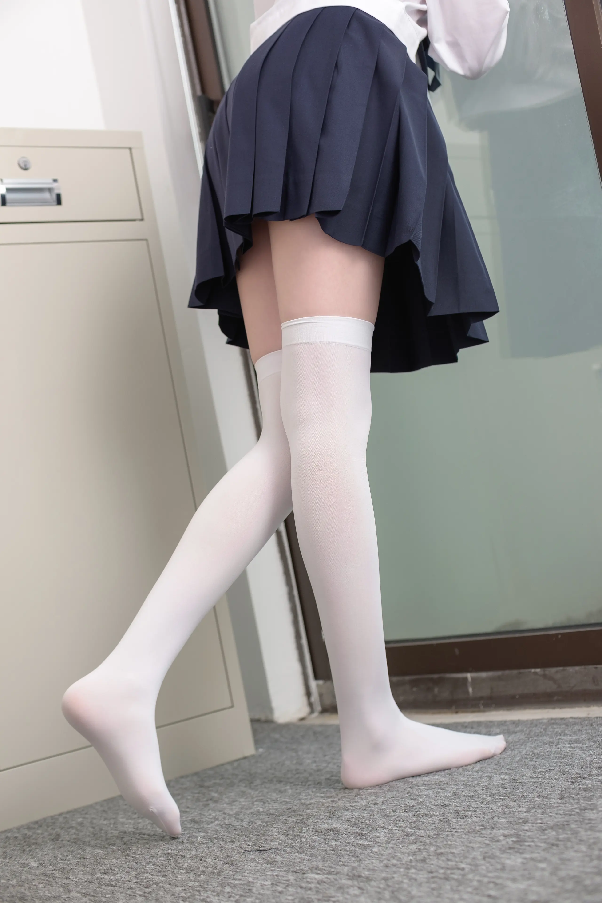 森萝财团 SSR 白丝水手服 [75P]