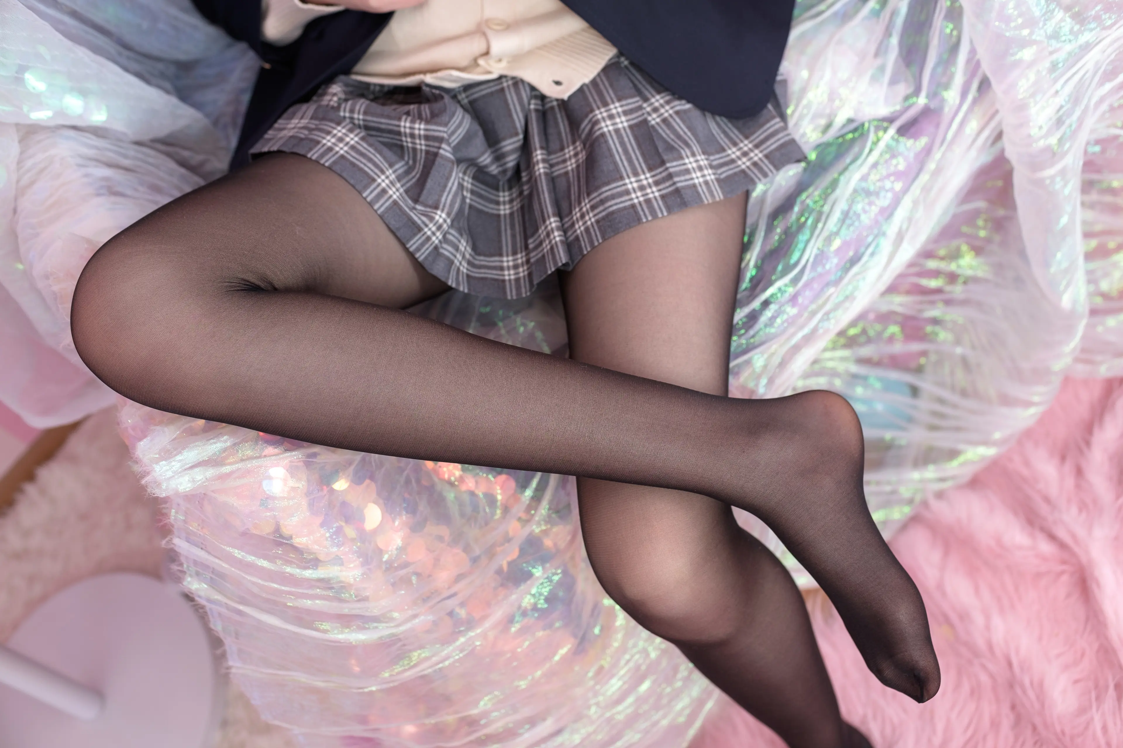 森萝财团 SSR 黑丝妹妹的闺房 [75P]