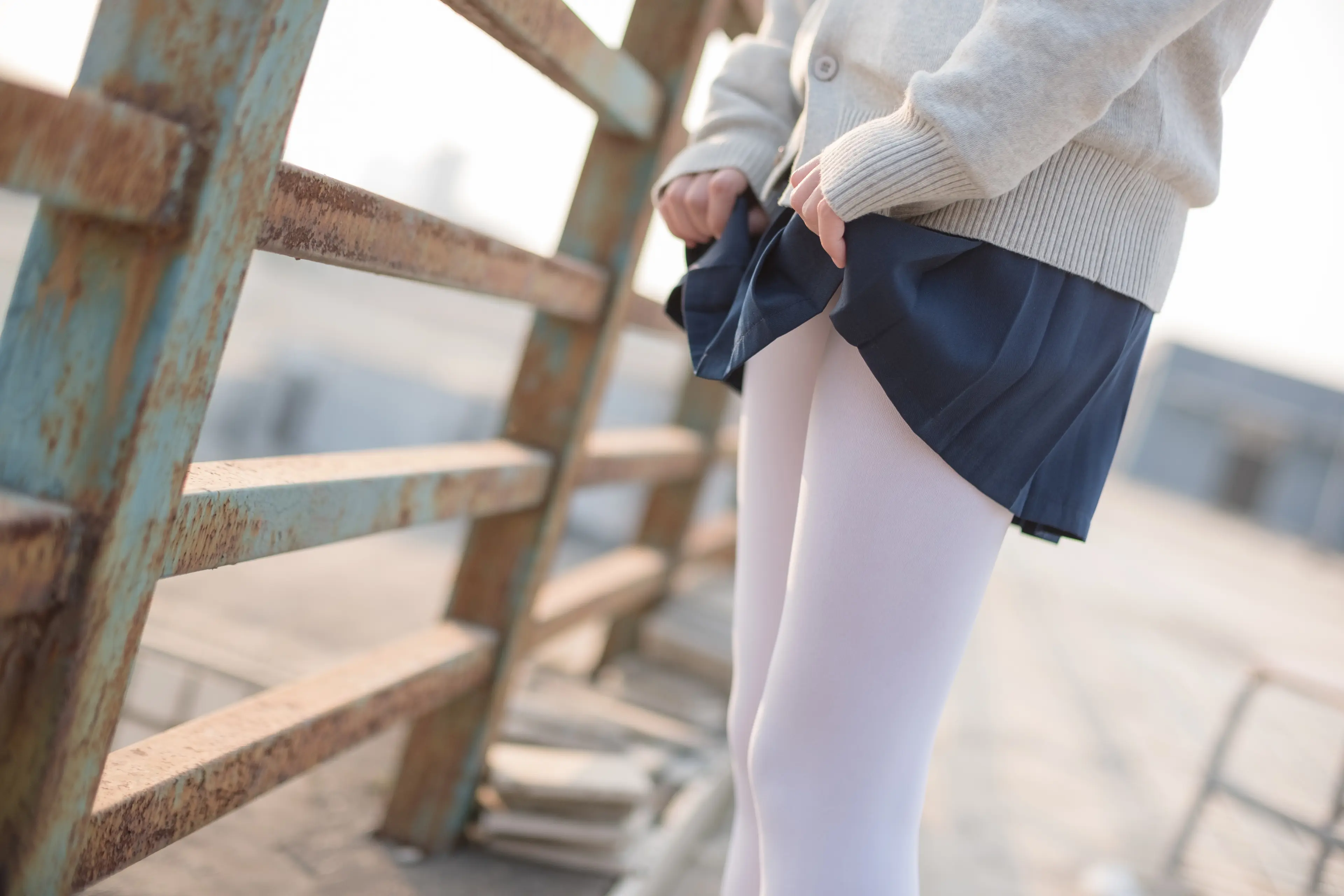 森萝财团 SSR JK白丝足控 [99P]