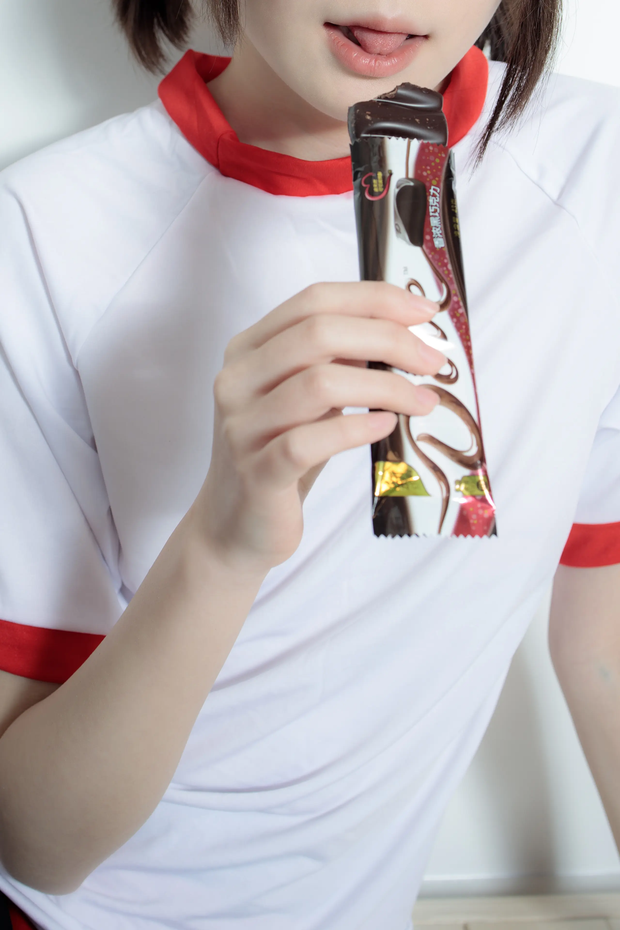 森萝财团 WTMSB 红色布鲁马50D黑丝 [149P]