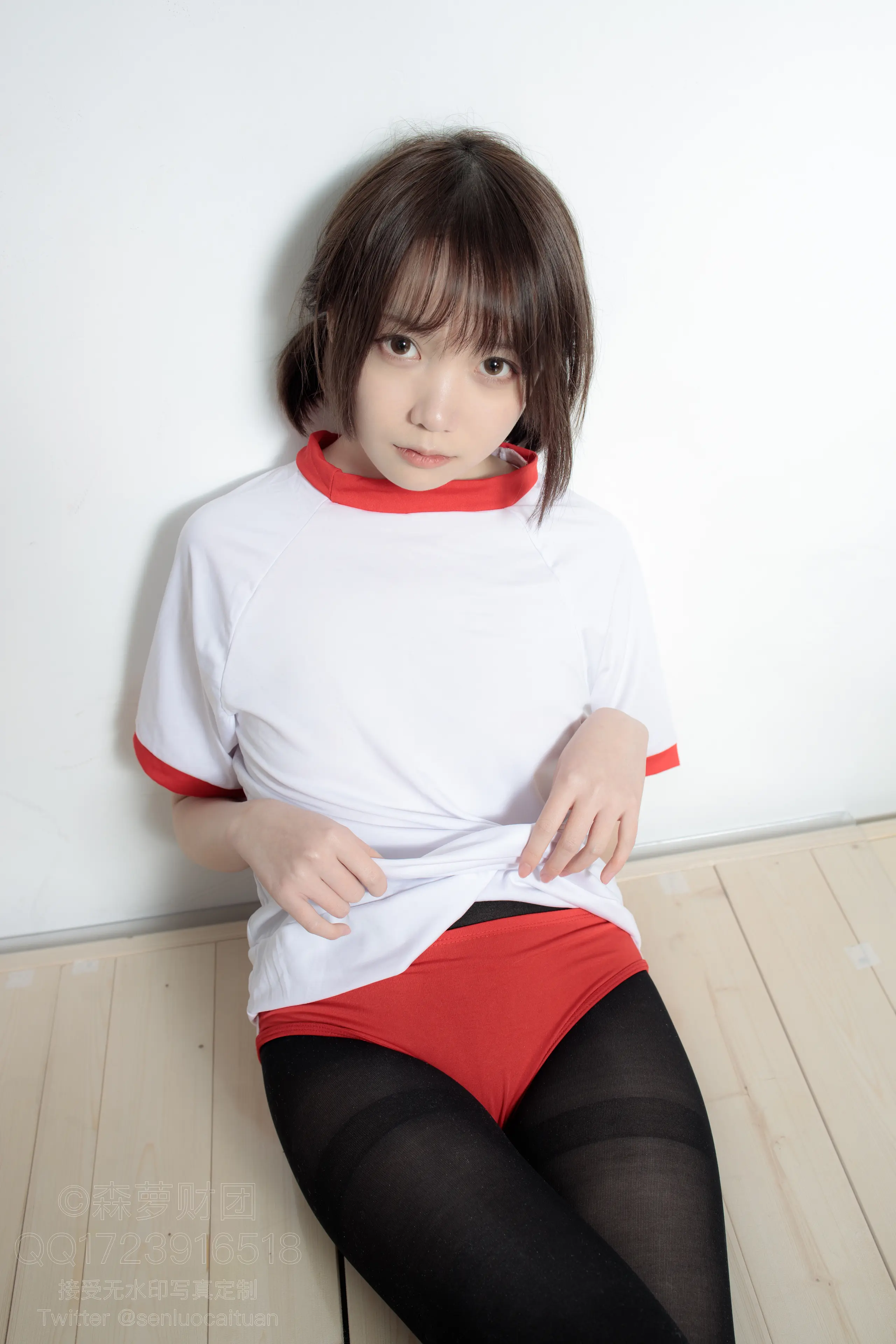 森萝财团 WTMSB 红色布鲁马50D黑丝 [149P]