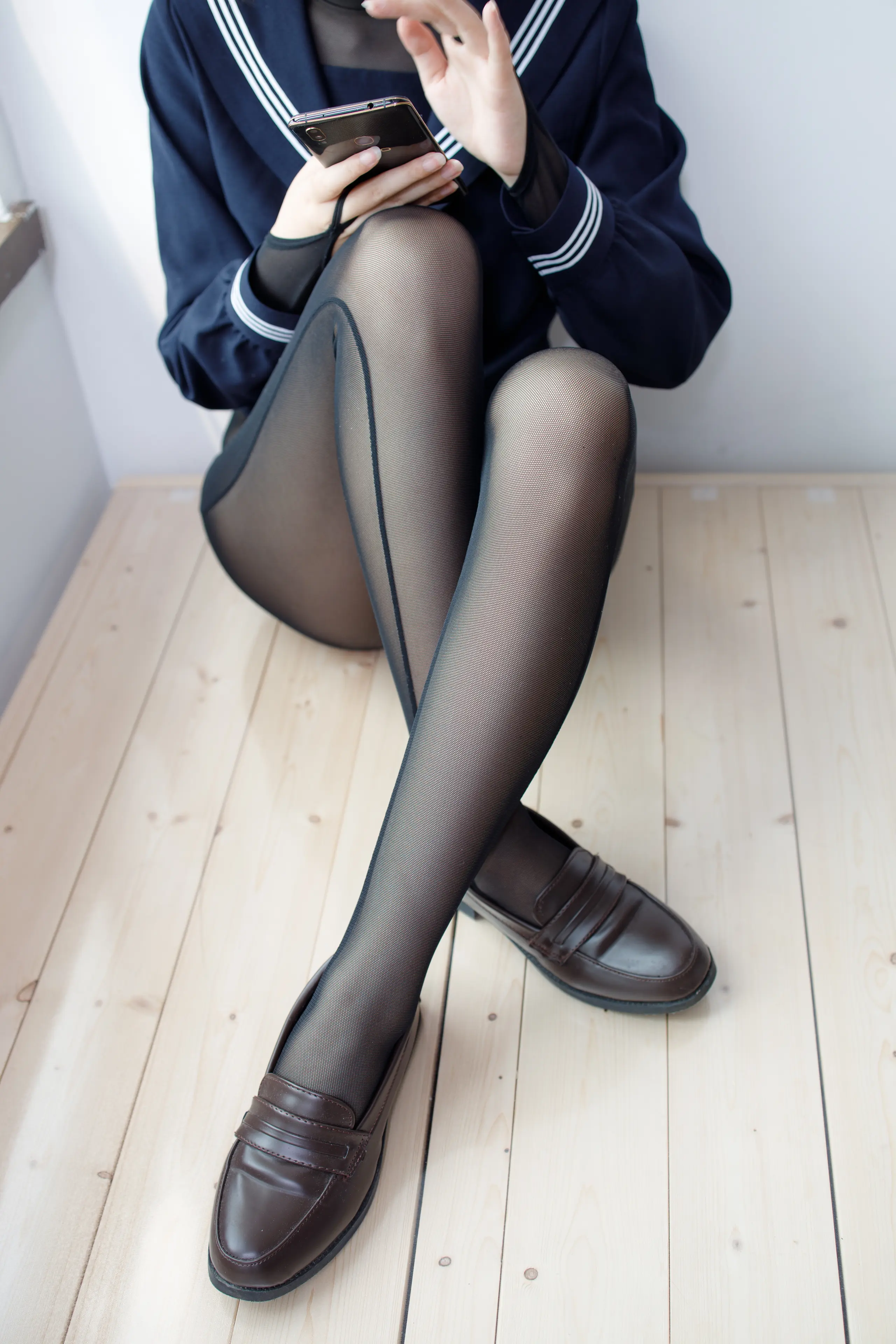 森萝财团 WTMSB 黑丝连体袜 [113P]