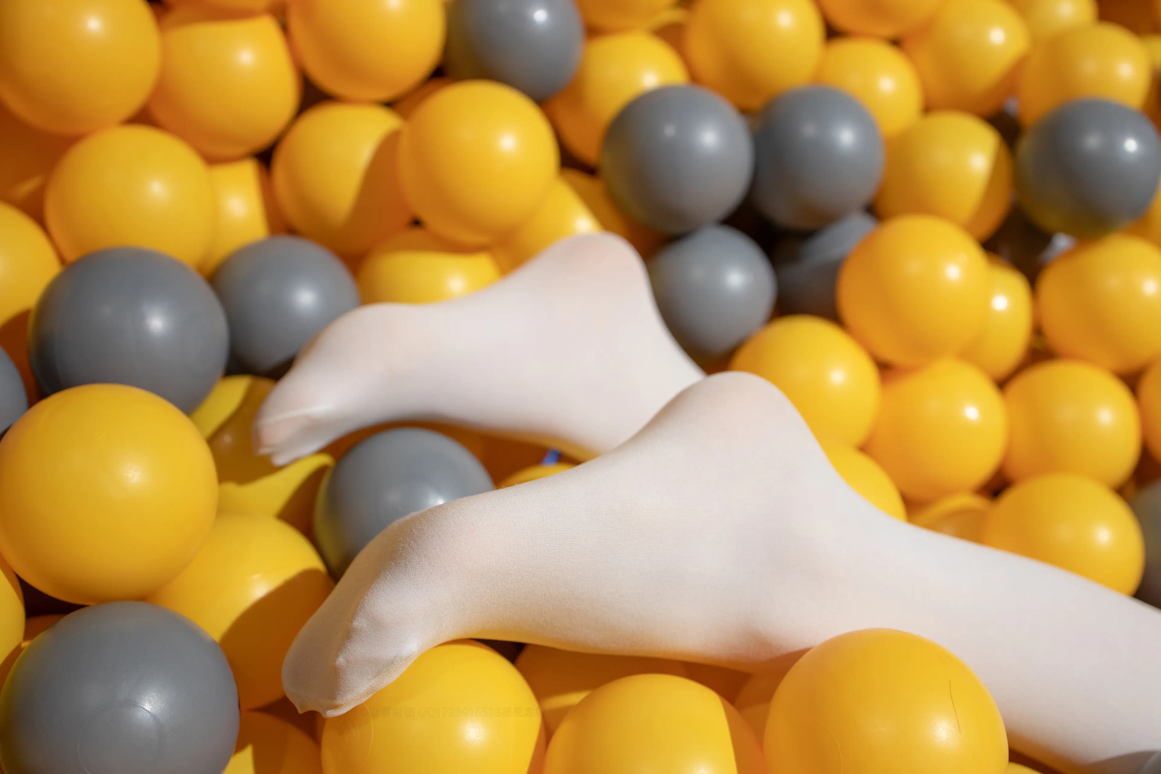 森萝财团 X 儿童乐园里的一天 [141P]