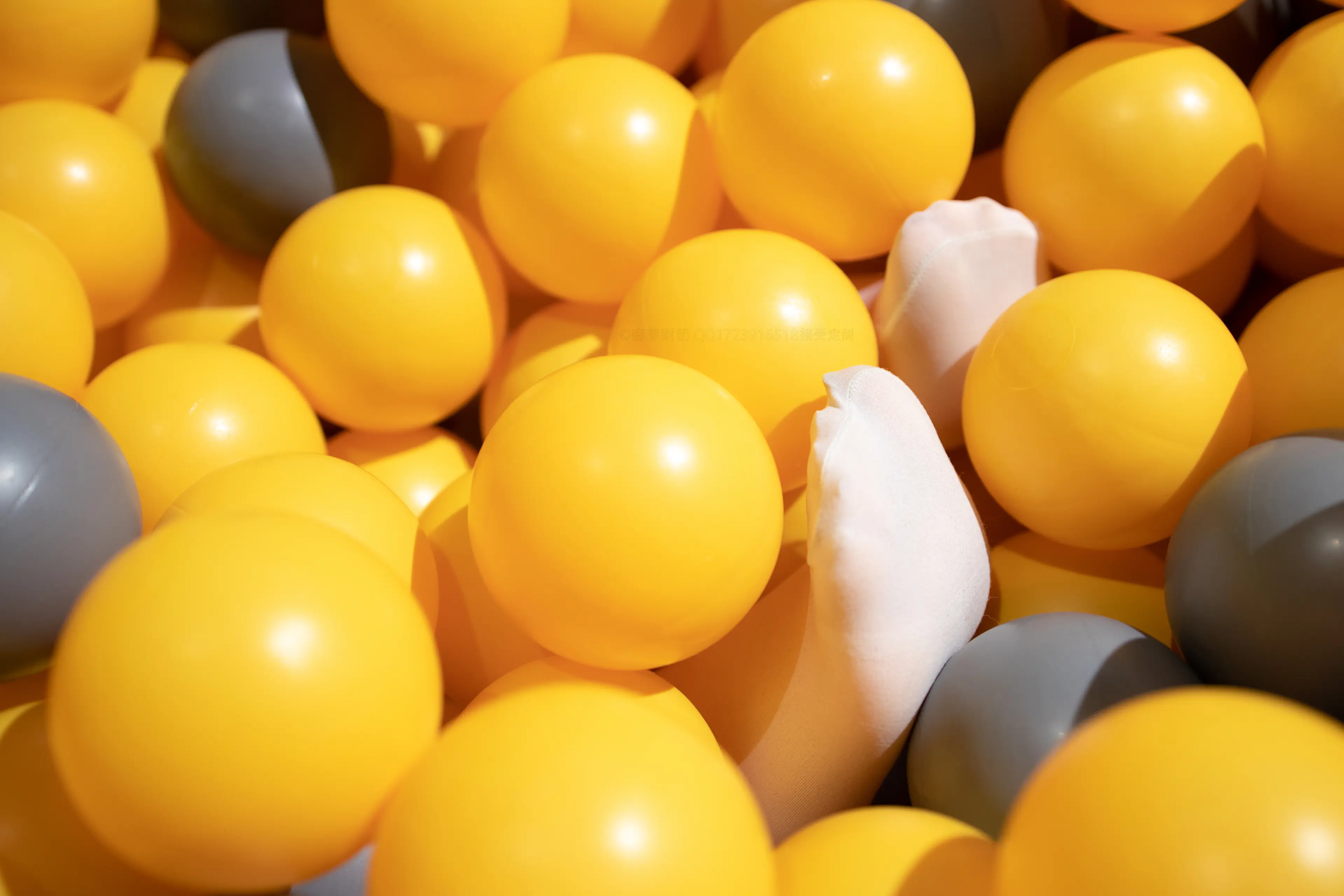 森萝财团 X 儿童乐园里的一天 [141P]