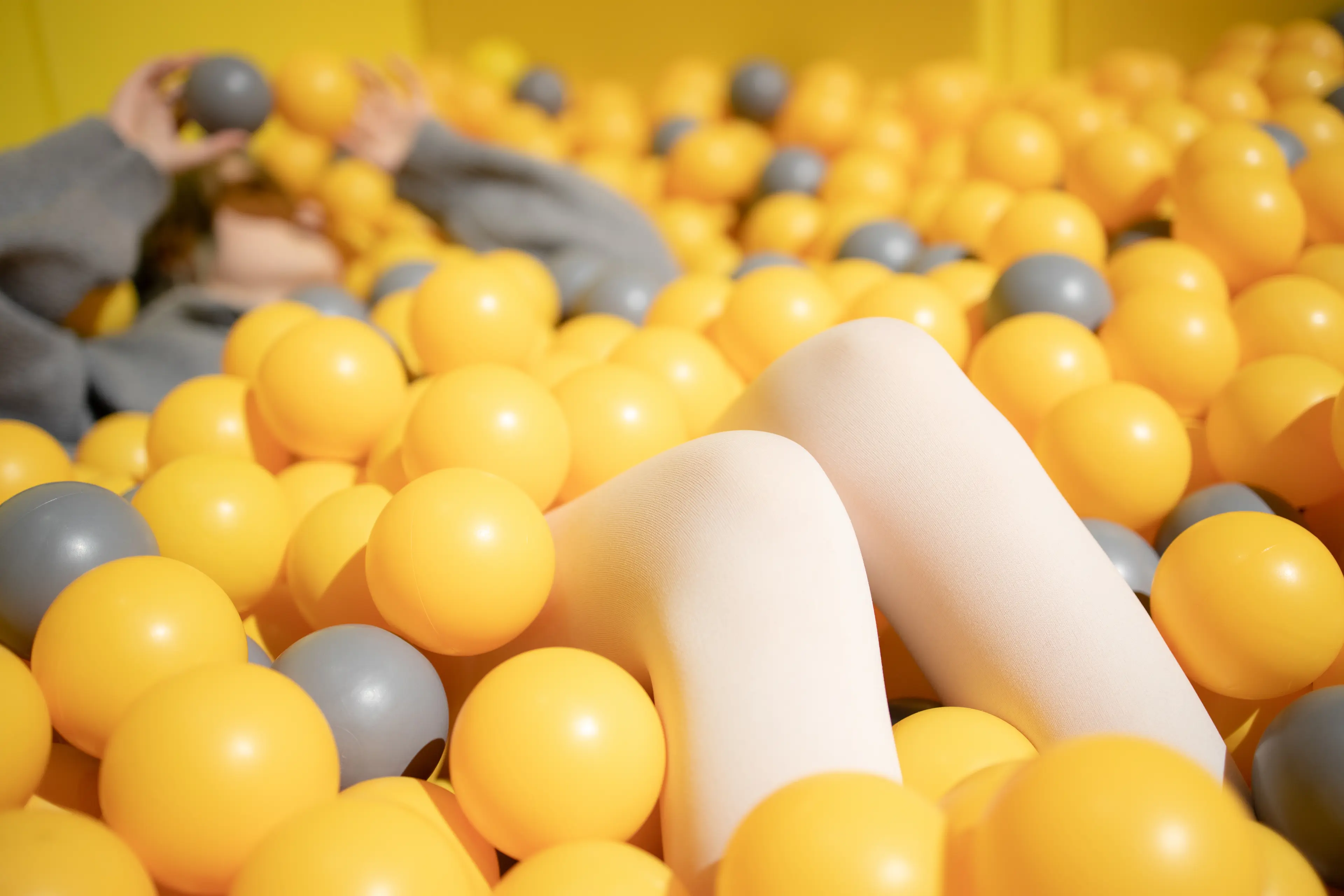 森萝财团 X 儿童乐园里的一天 [141P]