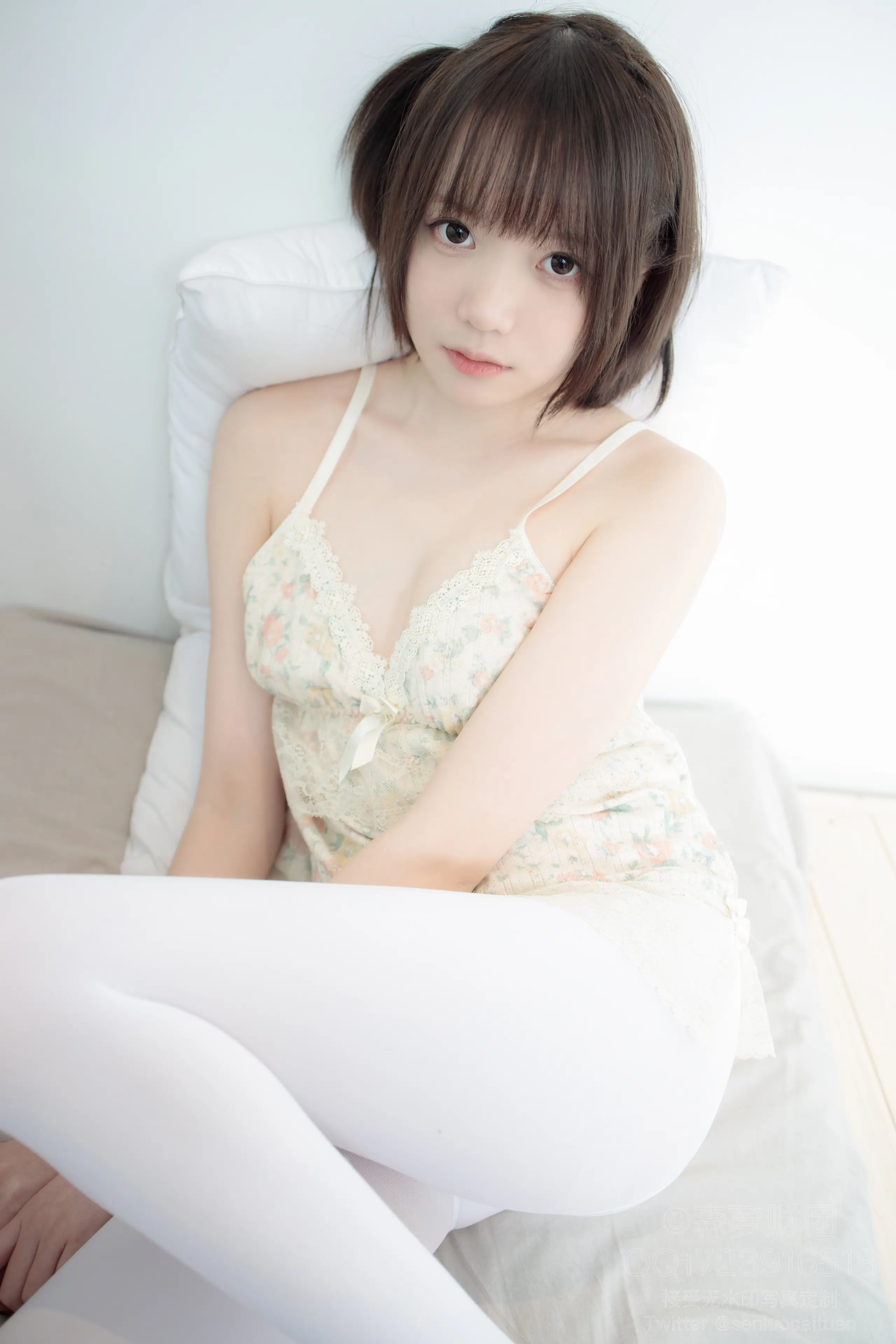 森萝财团 X 吊带短裙50D白丝 [83P]