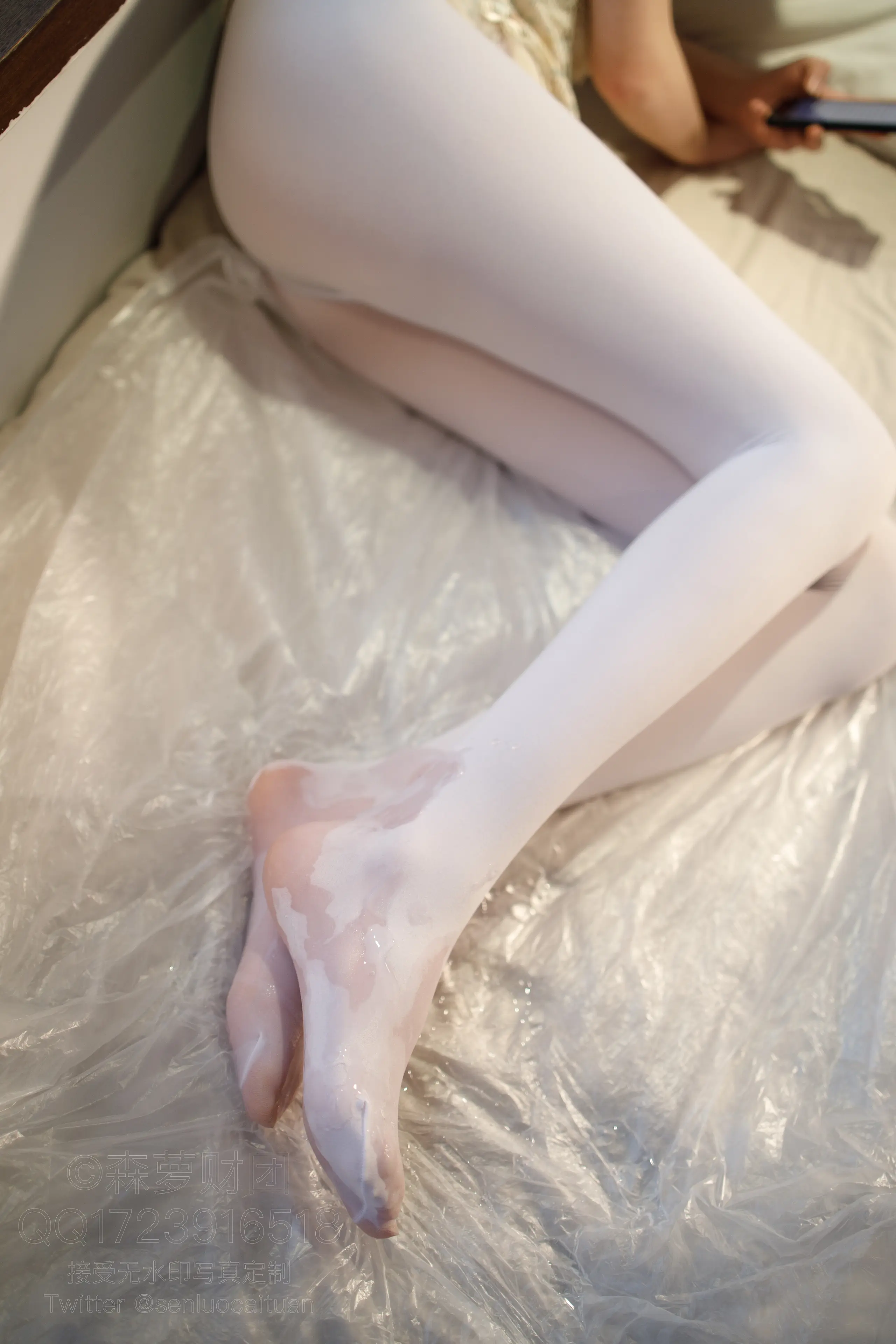 森萝财团 X 吊带短裙50D白丝 [83P]