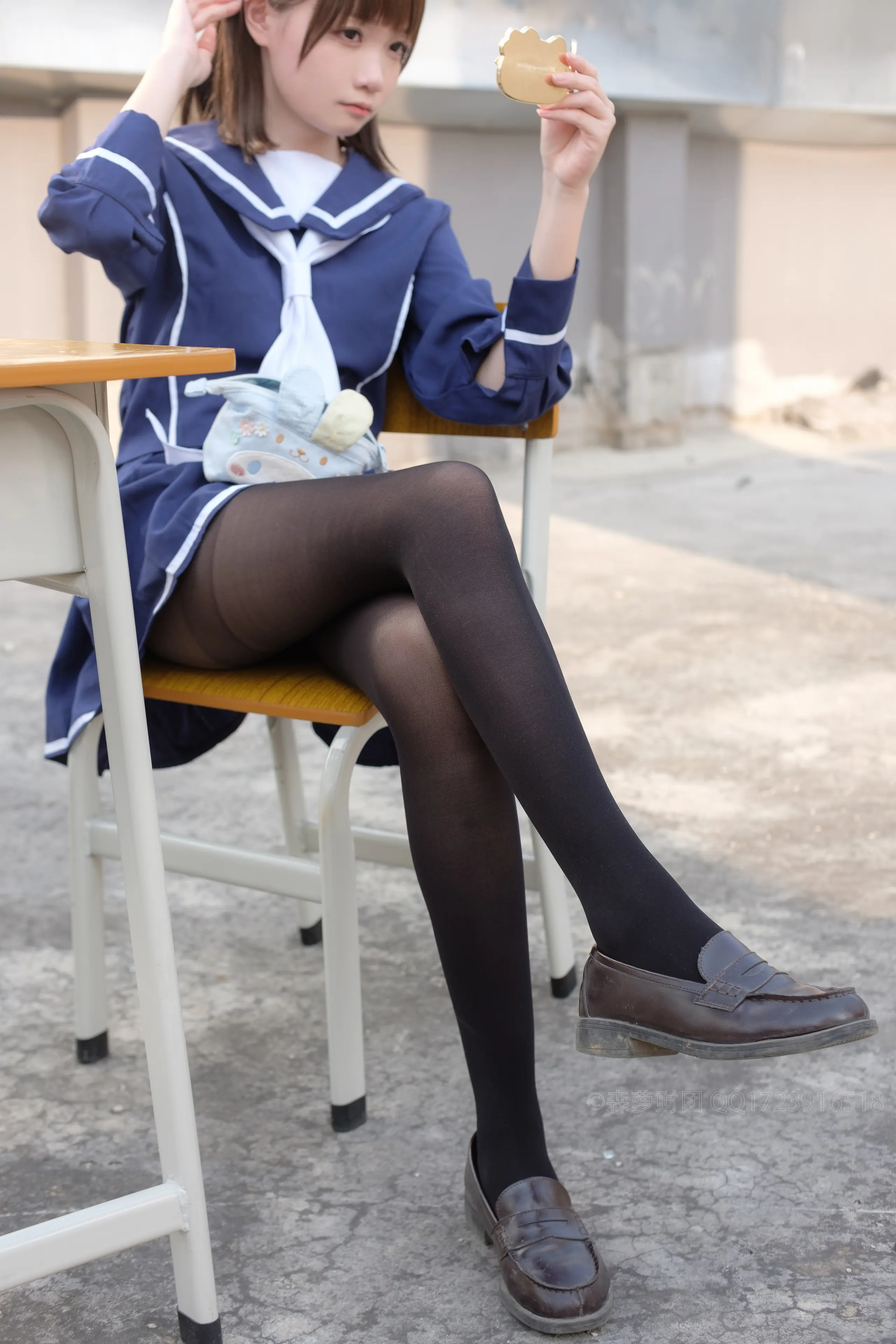 森萝财团 X 天台黑丝水手服 [110P]