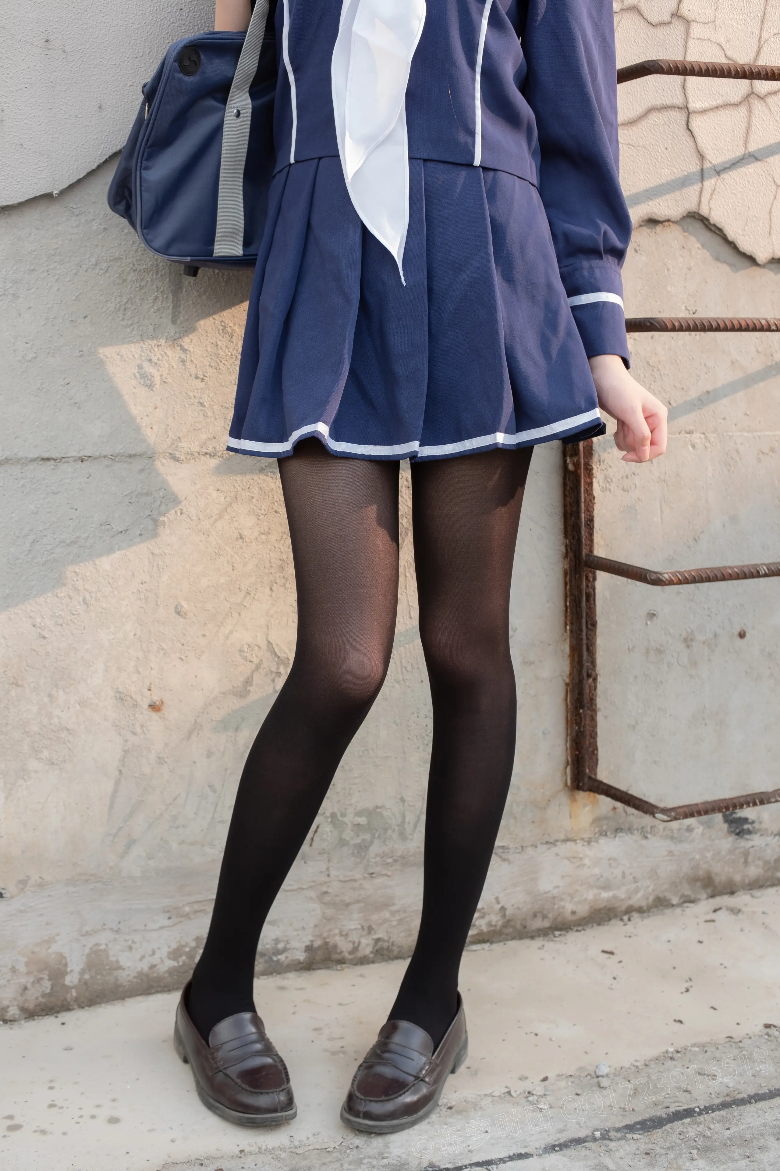 森萝财团 X 天台黑丝水手服 [110P]