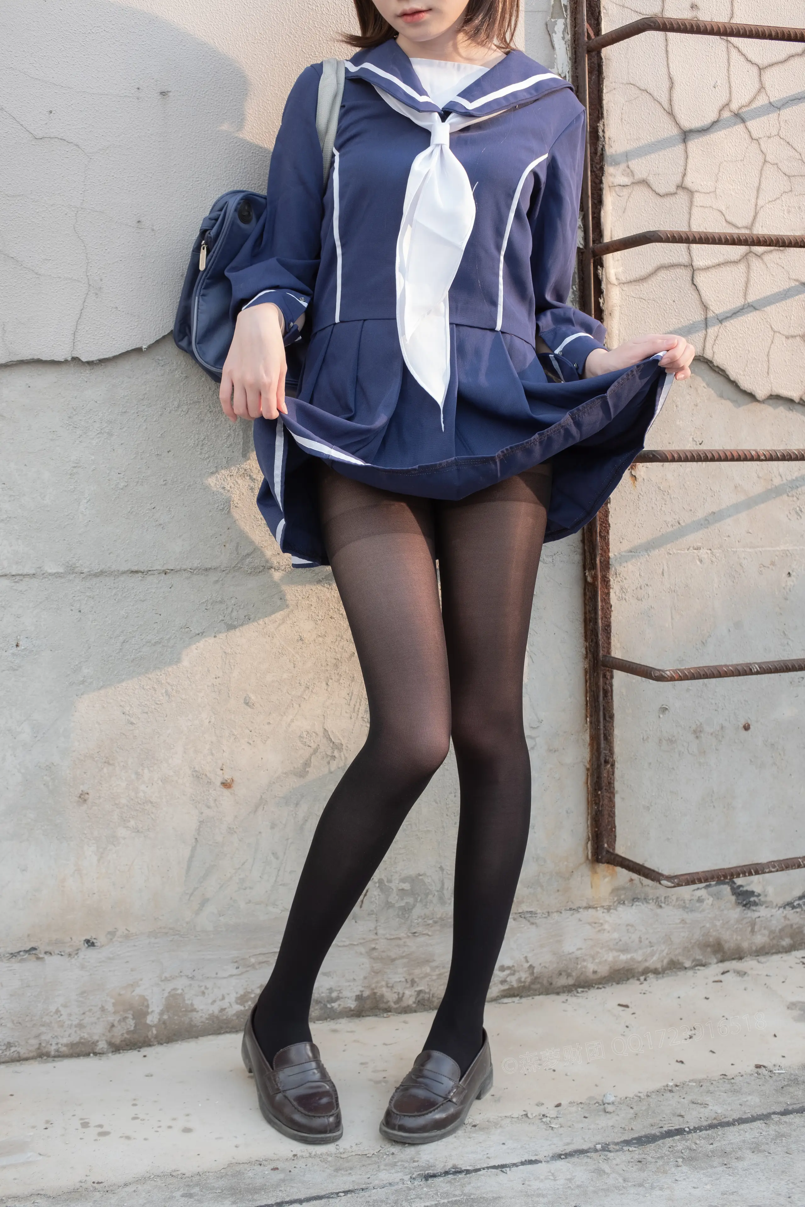 森萝财团 X 天台黑丝水手服 [110P]