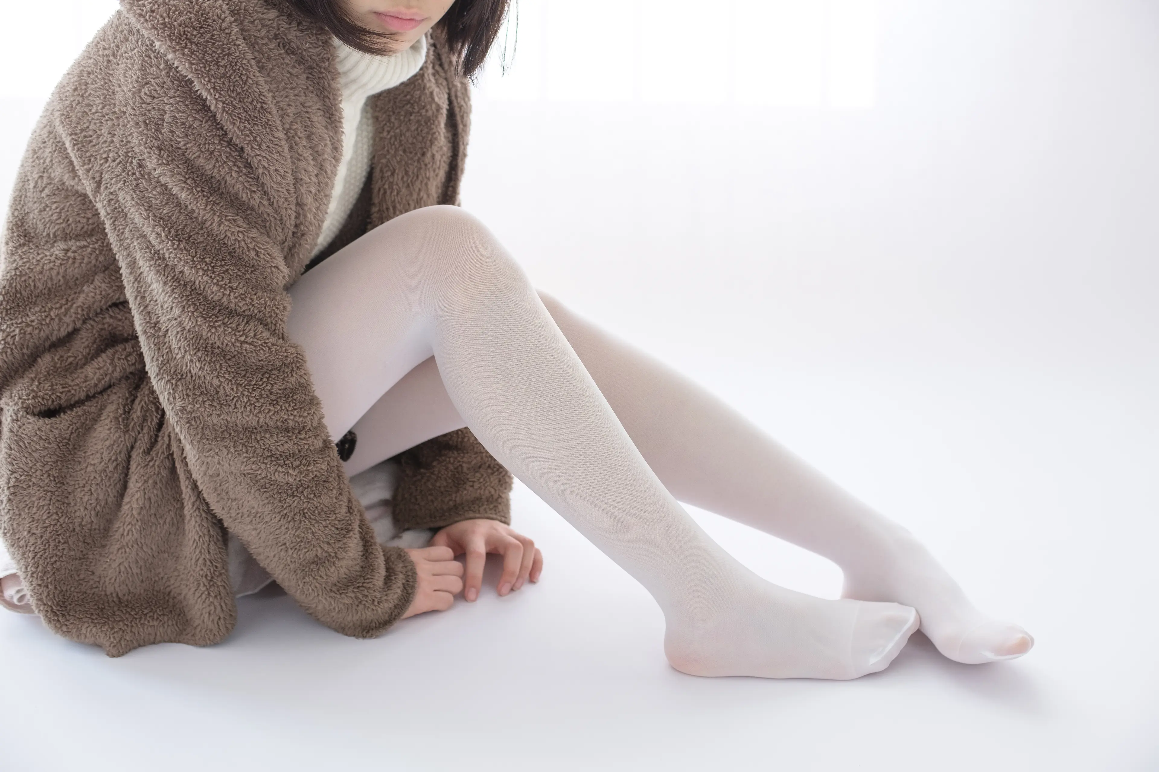 森萝财团 X 忧郁白丝 [99P]