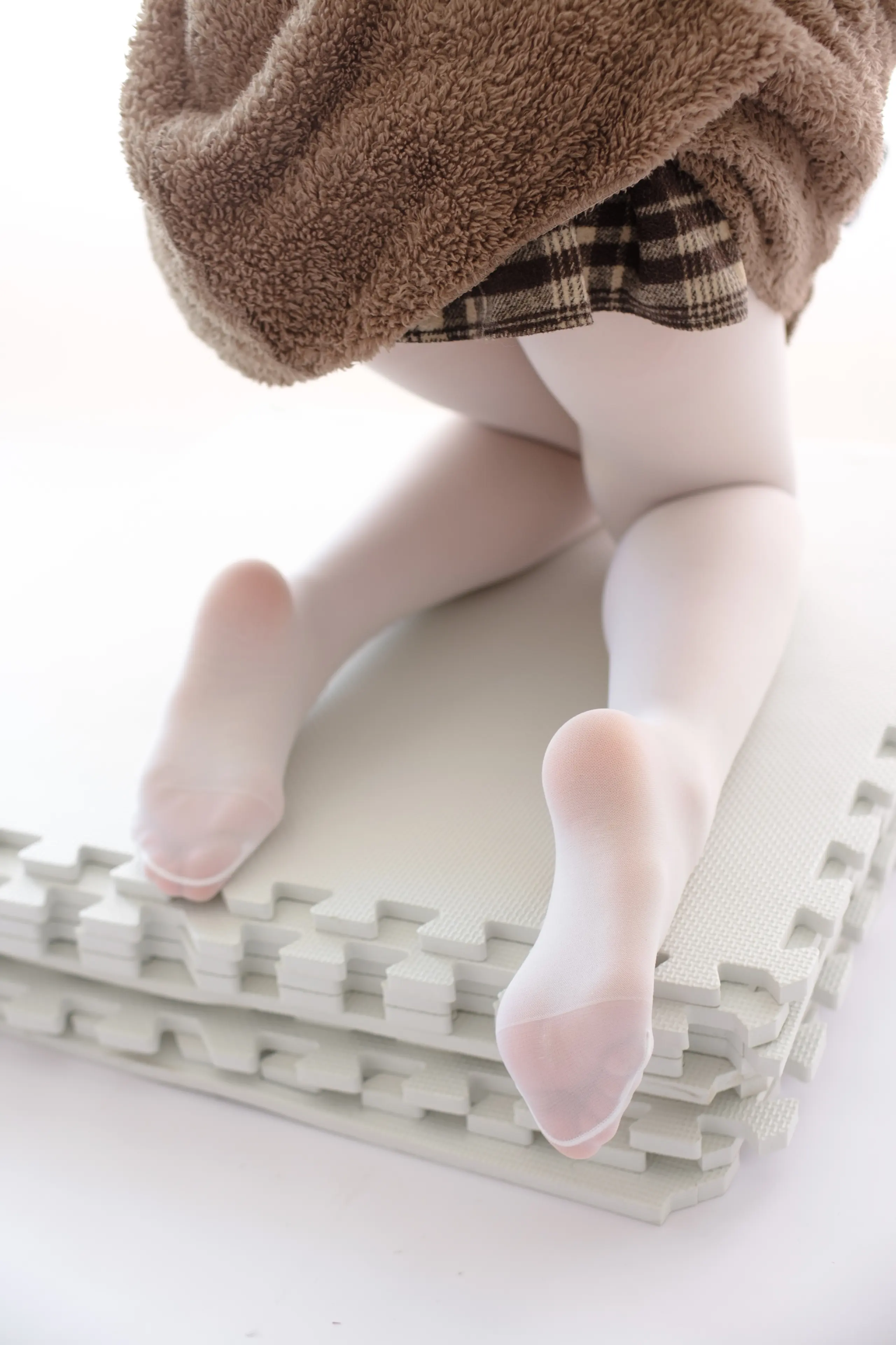 森萝财团 X 忧郁白丝 [99P]