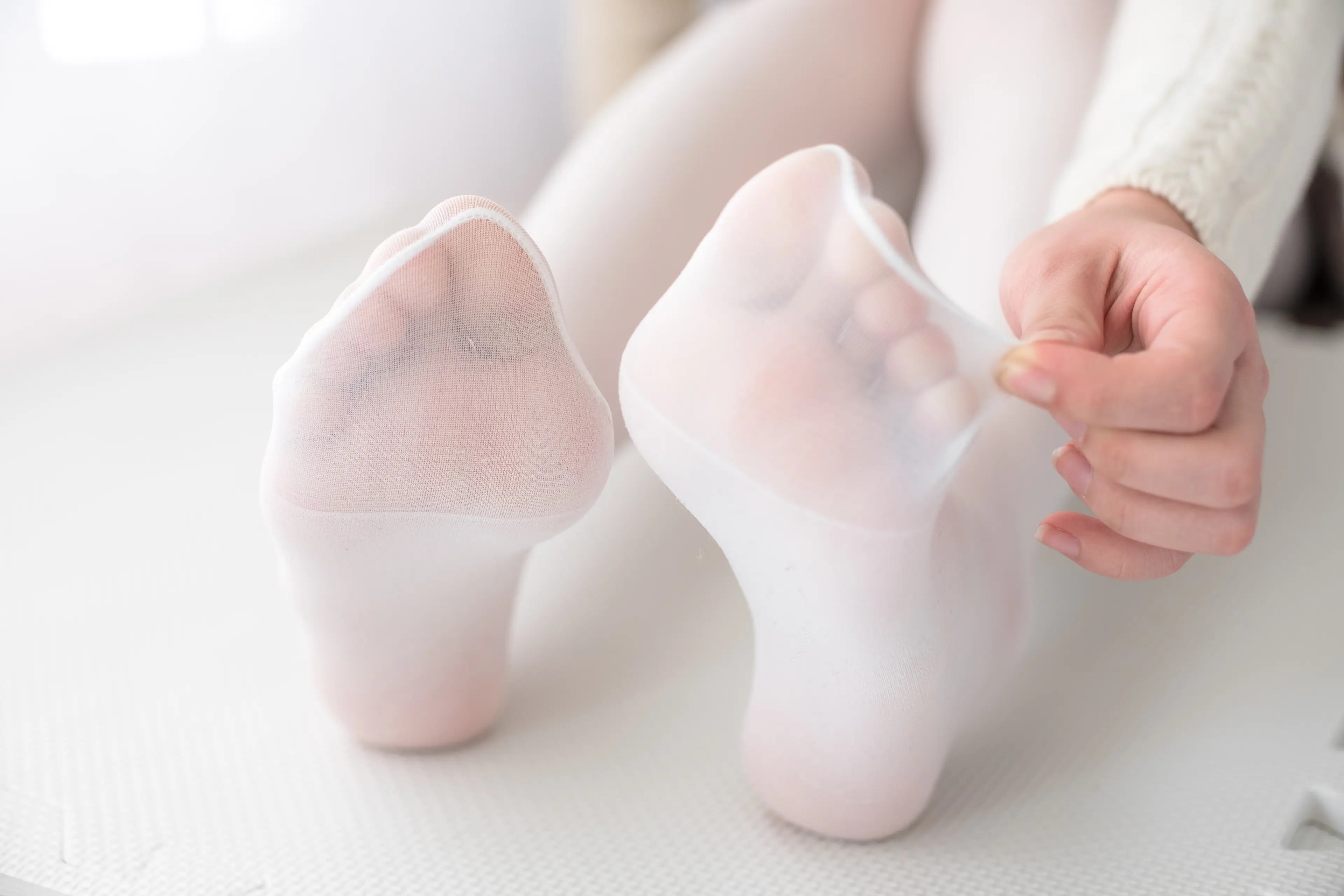 森萝财团 X 忧郁白丝 [99P]