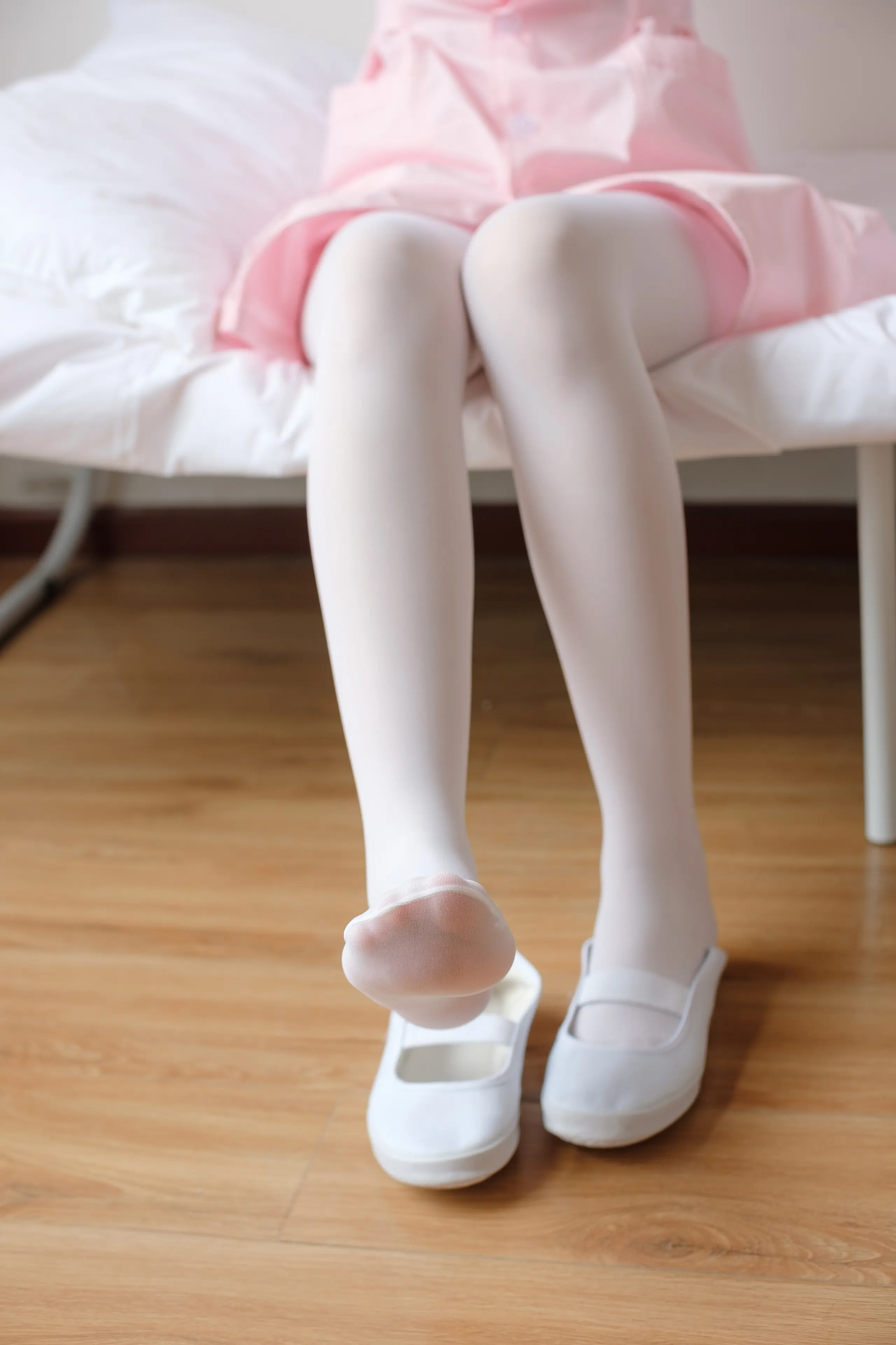 森萝财团 X 护士妹妹穿白丝 [167P]