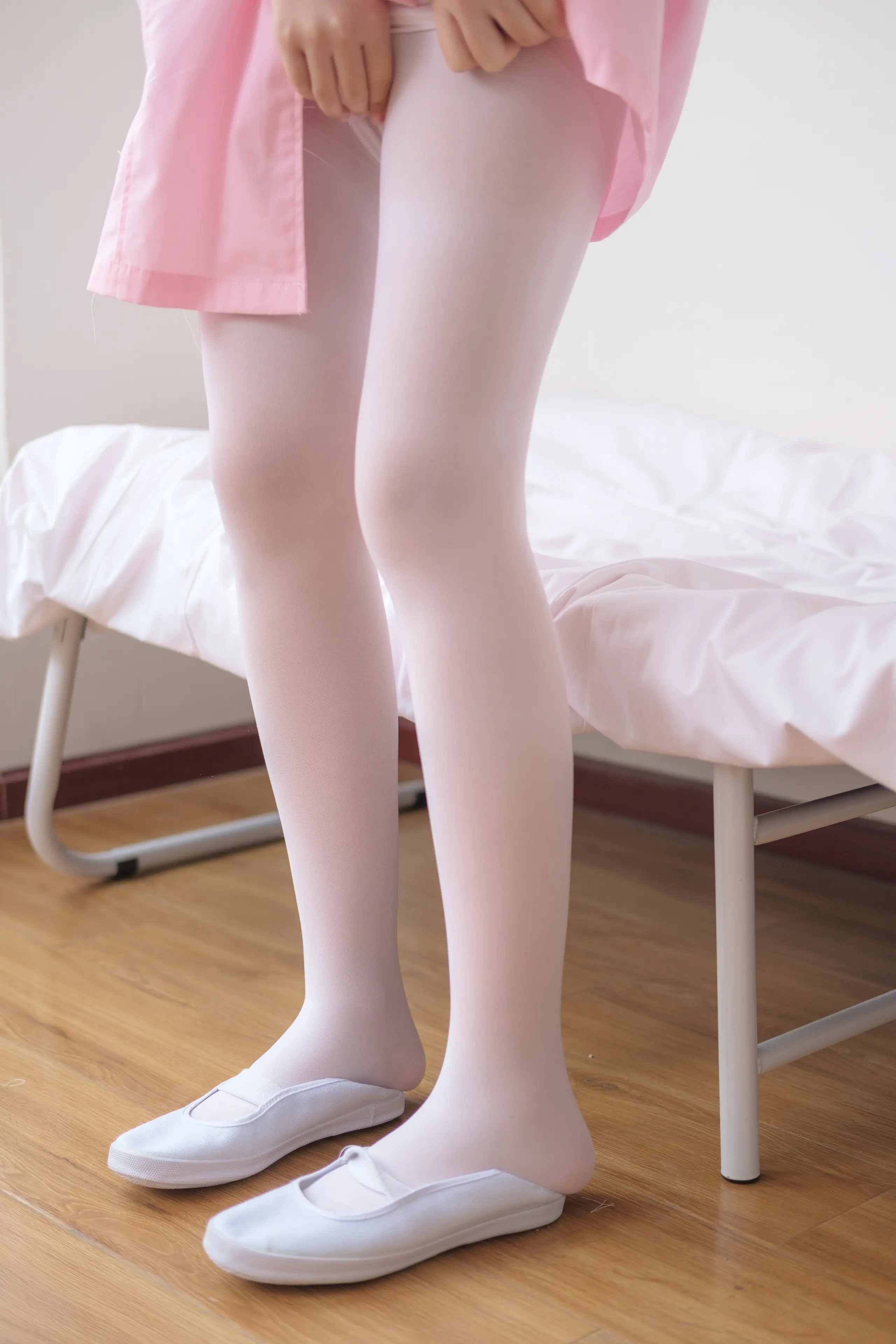 森萝财团 X 护士妹妹穿白丝 [167P]