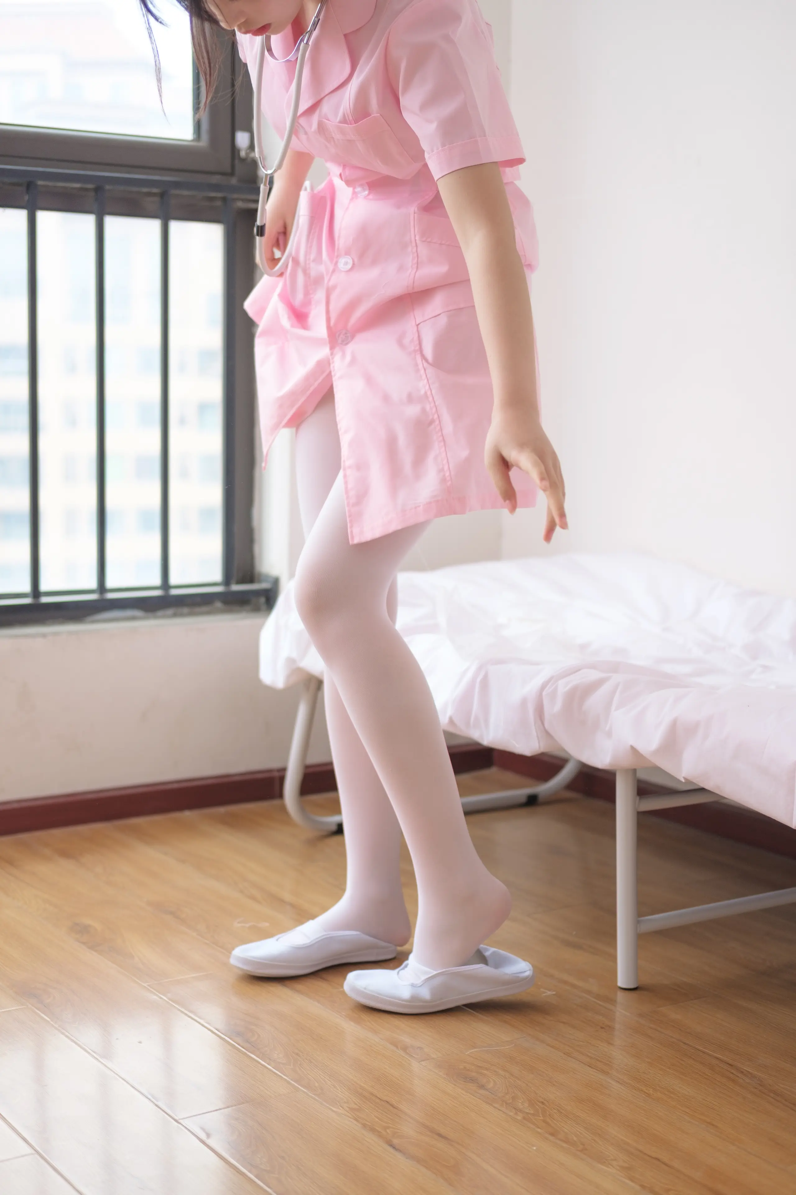 森萝财团 X 护士妹妹穿白丝 [167P]