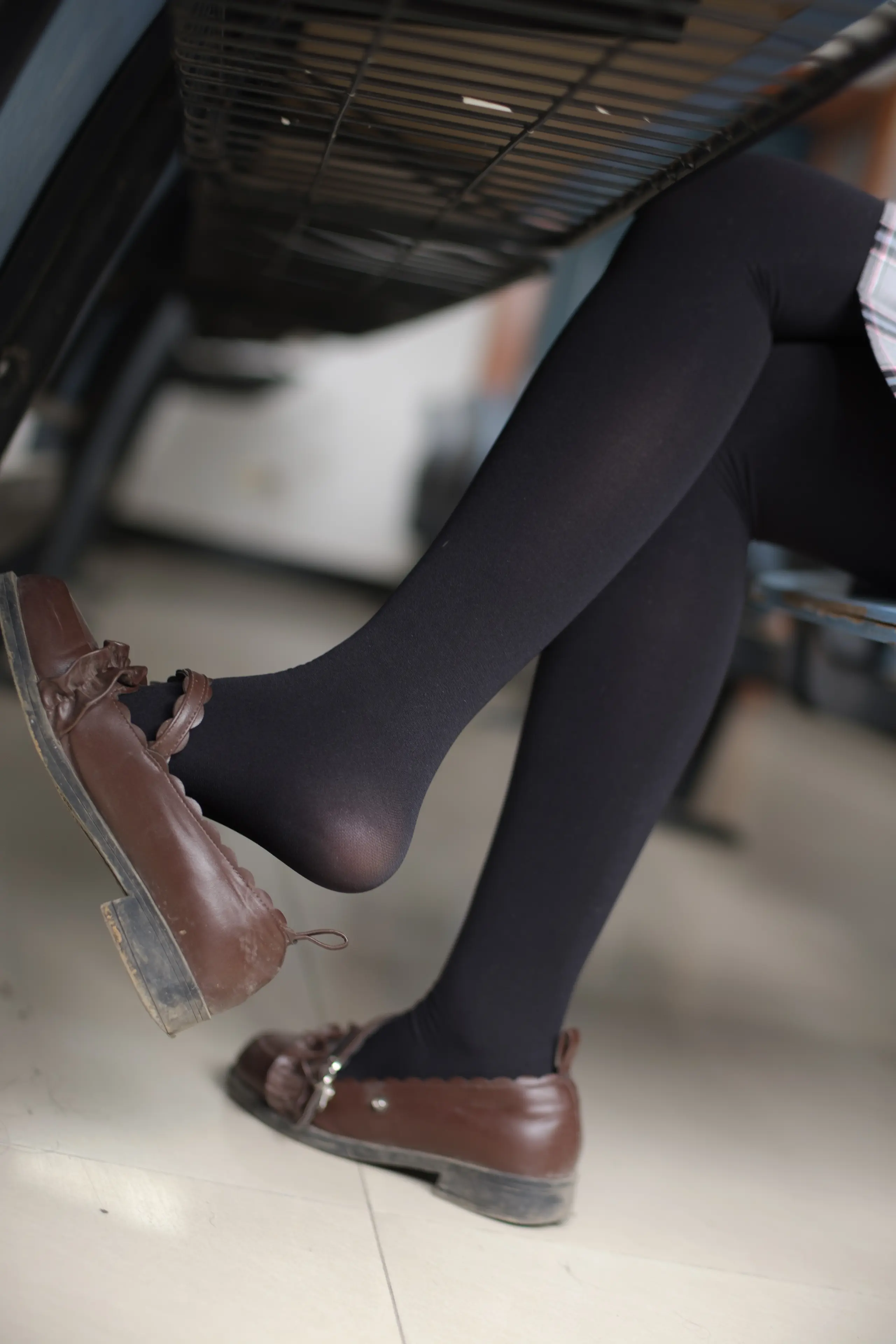 森萝财团 X 教室里的厚黑丝 [123P]