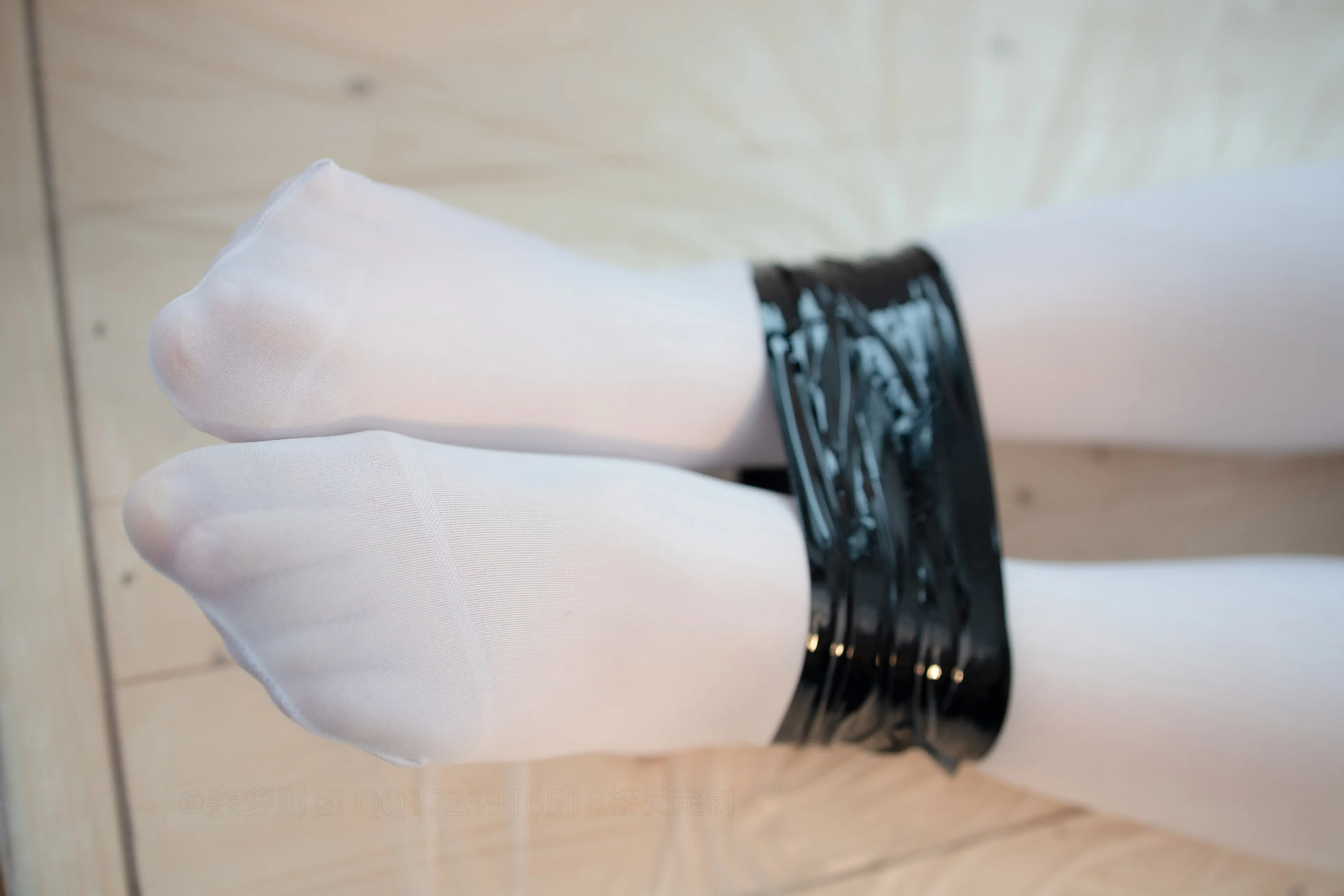 森萝财团 X 死库水束缚踩物50D白丝 [94P]