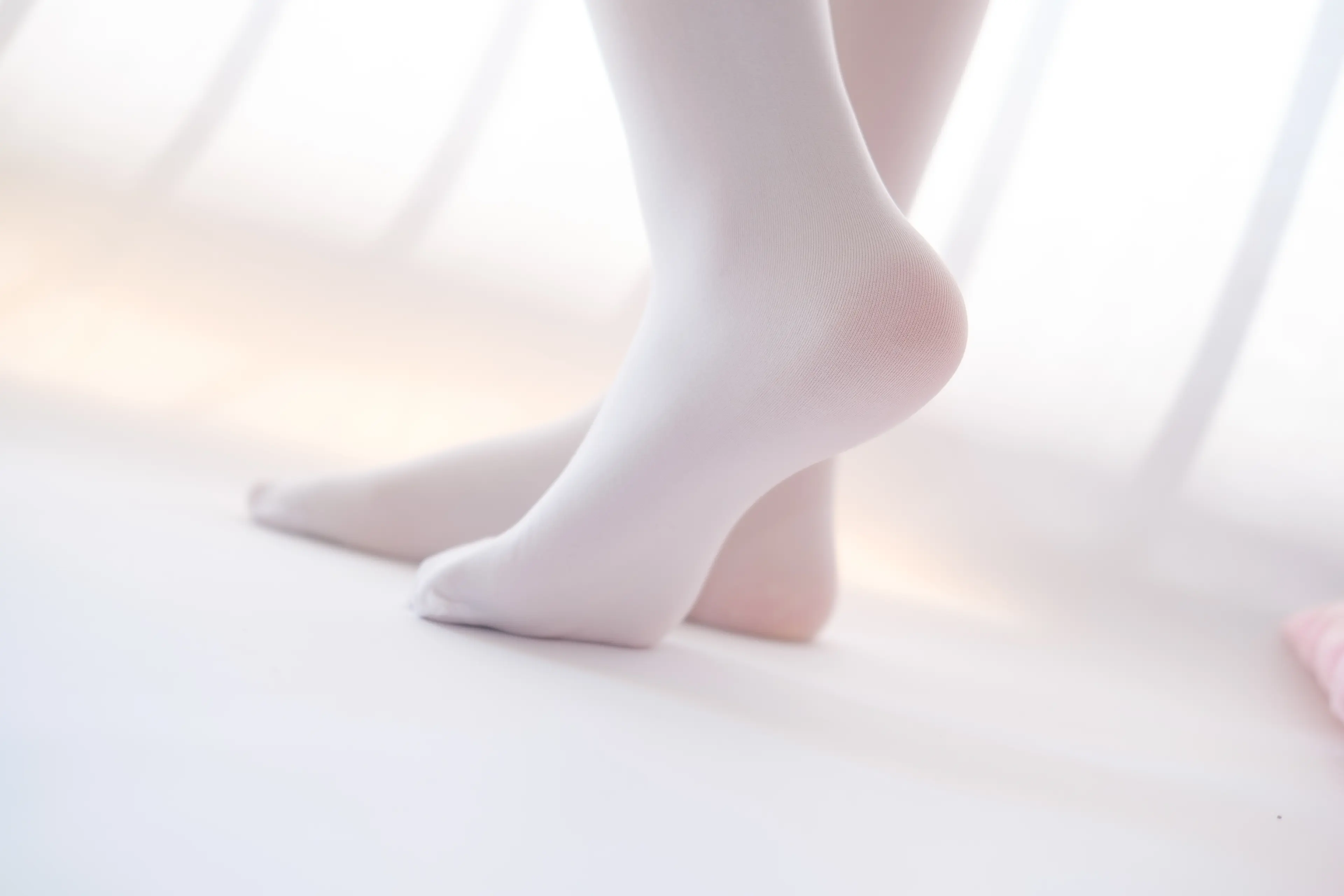 森萝财团 X 白丝少女的午休时间 [134P]